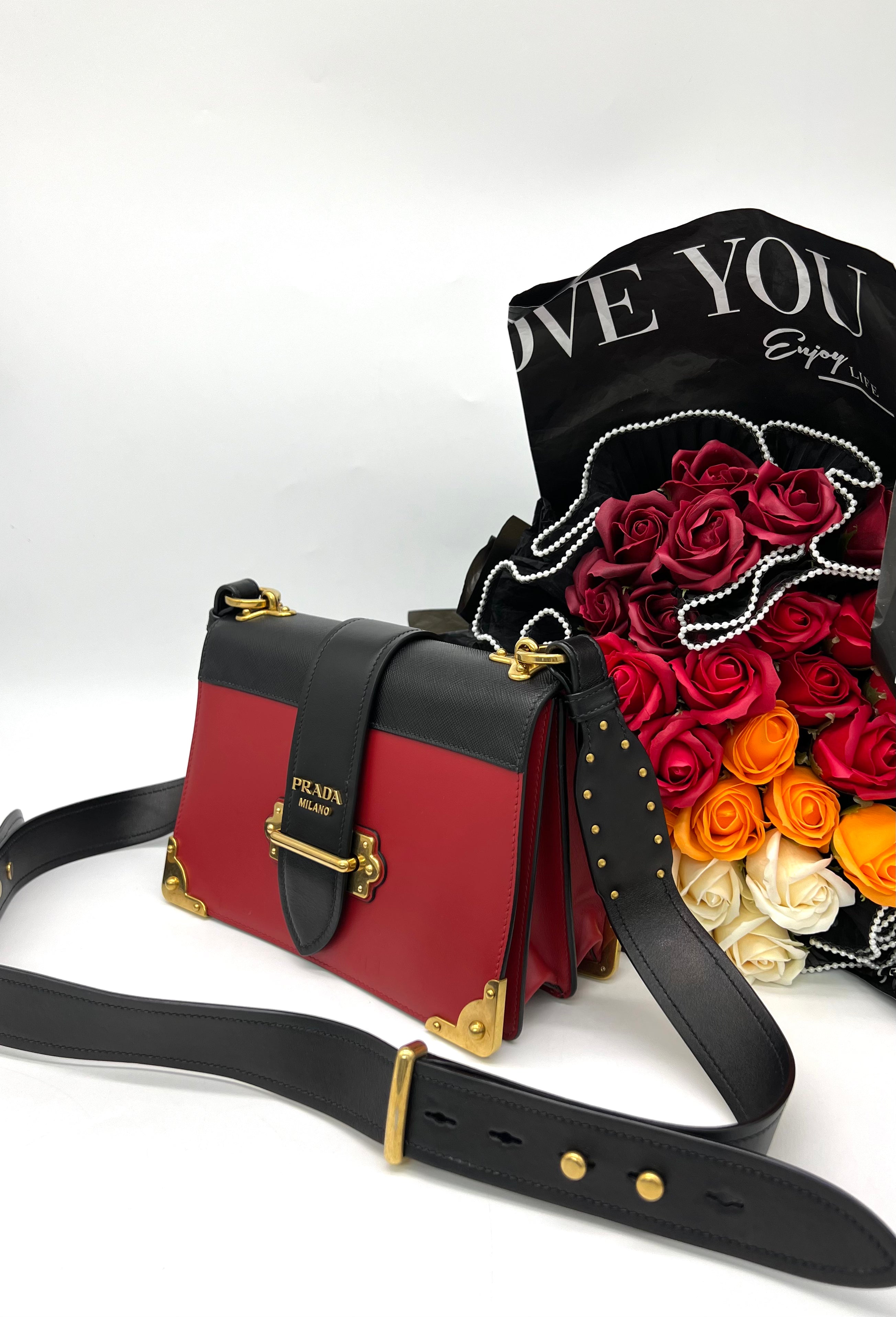 FAST DEAL PRADA CASHIER BAG CALFSKIN RED /BLACK GHW - Reeluxs