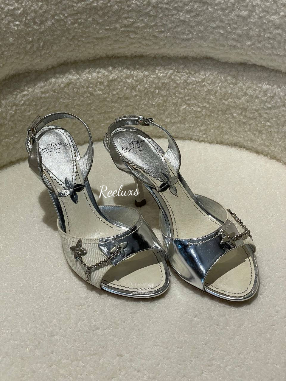 LOUIS VUITTON LV Metallic Silver Leather Women Heels size 37