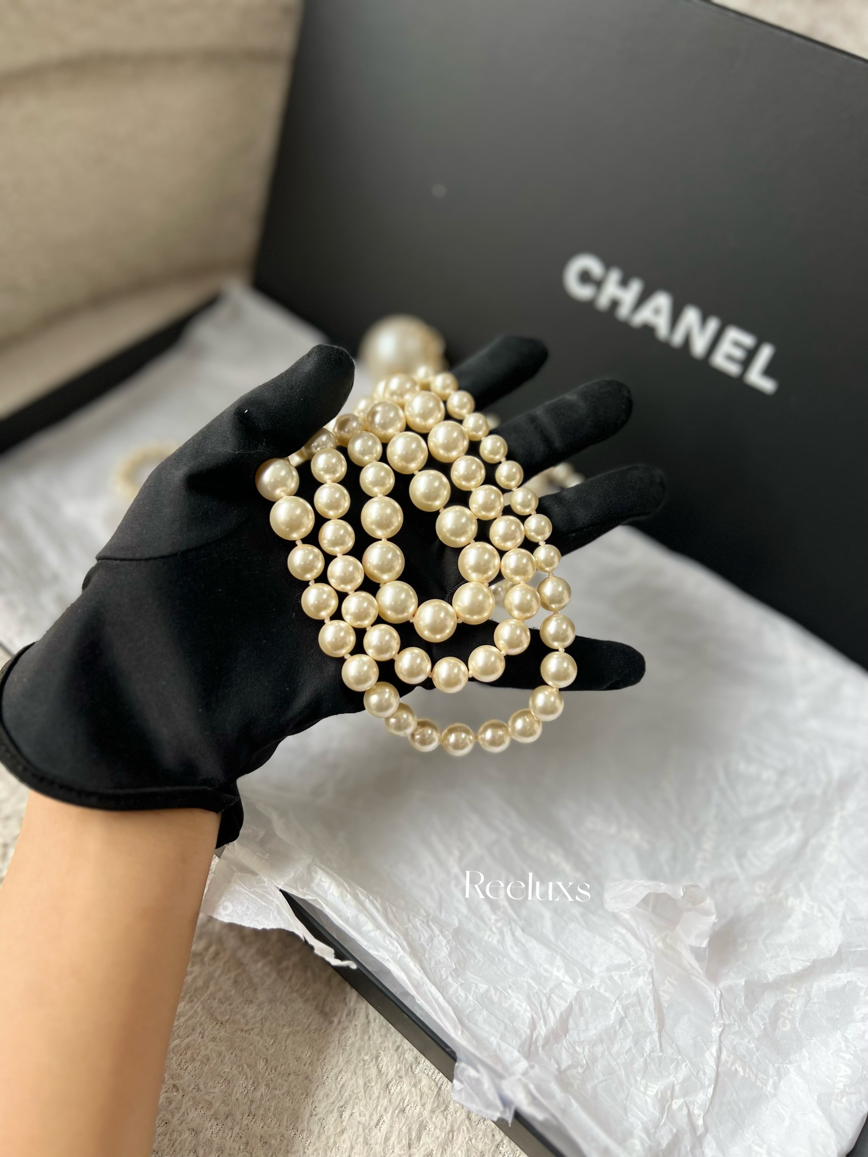 CHANEL Pearl Necklace