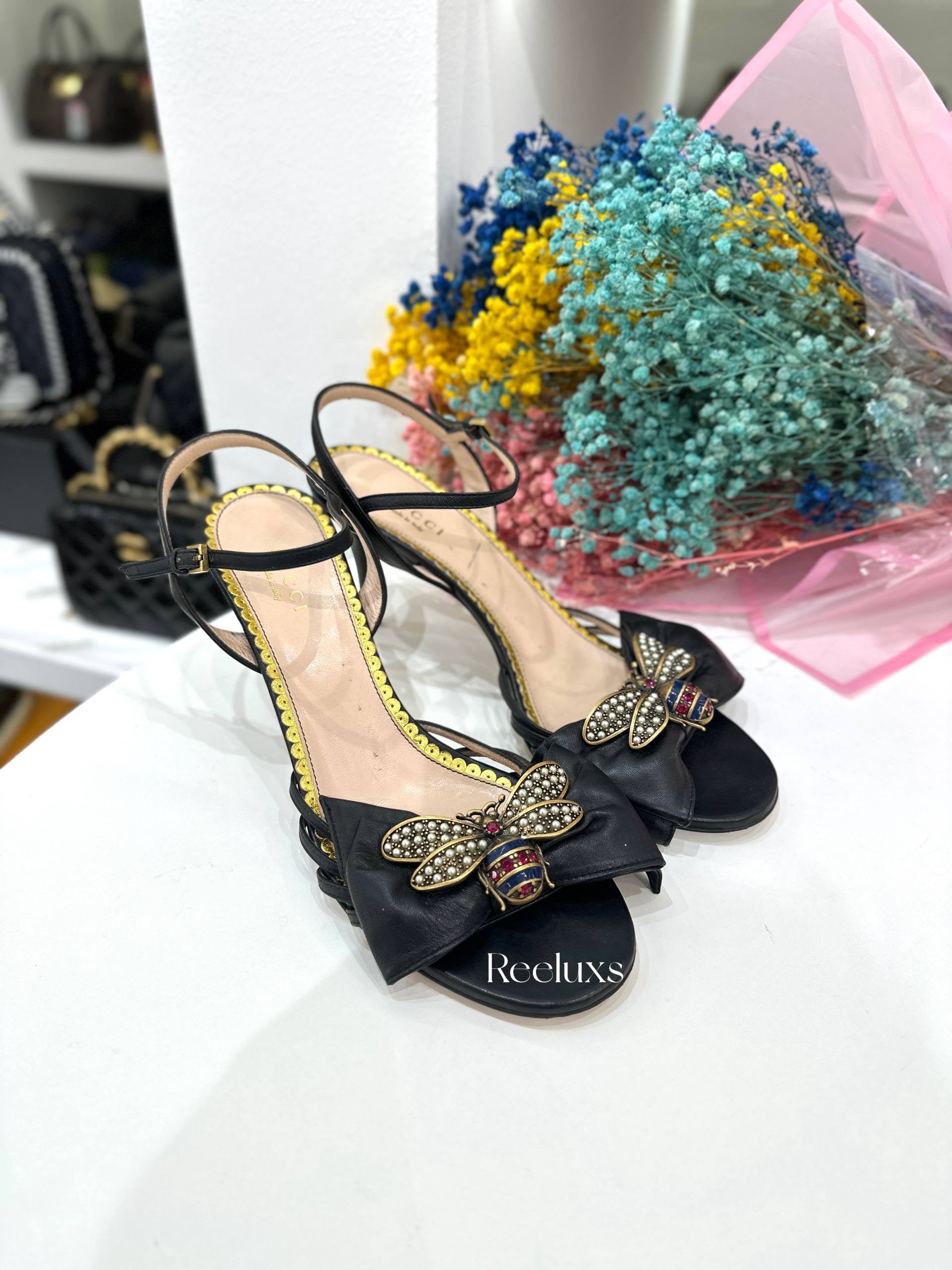 GUCCI Queen Margaret Bee Sandal In Black Leather – Reeluxs