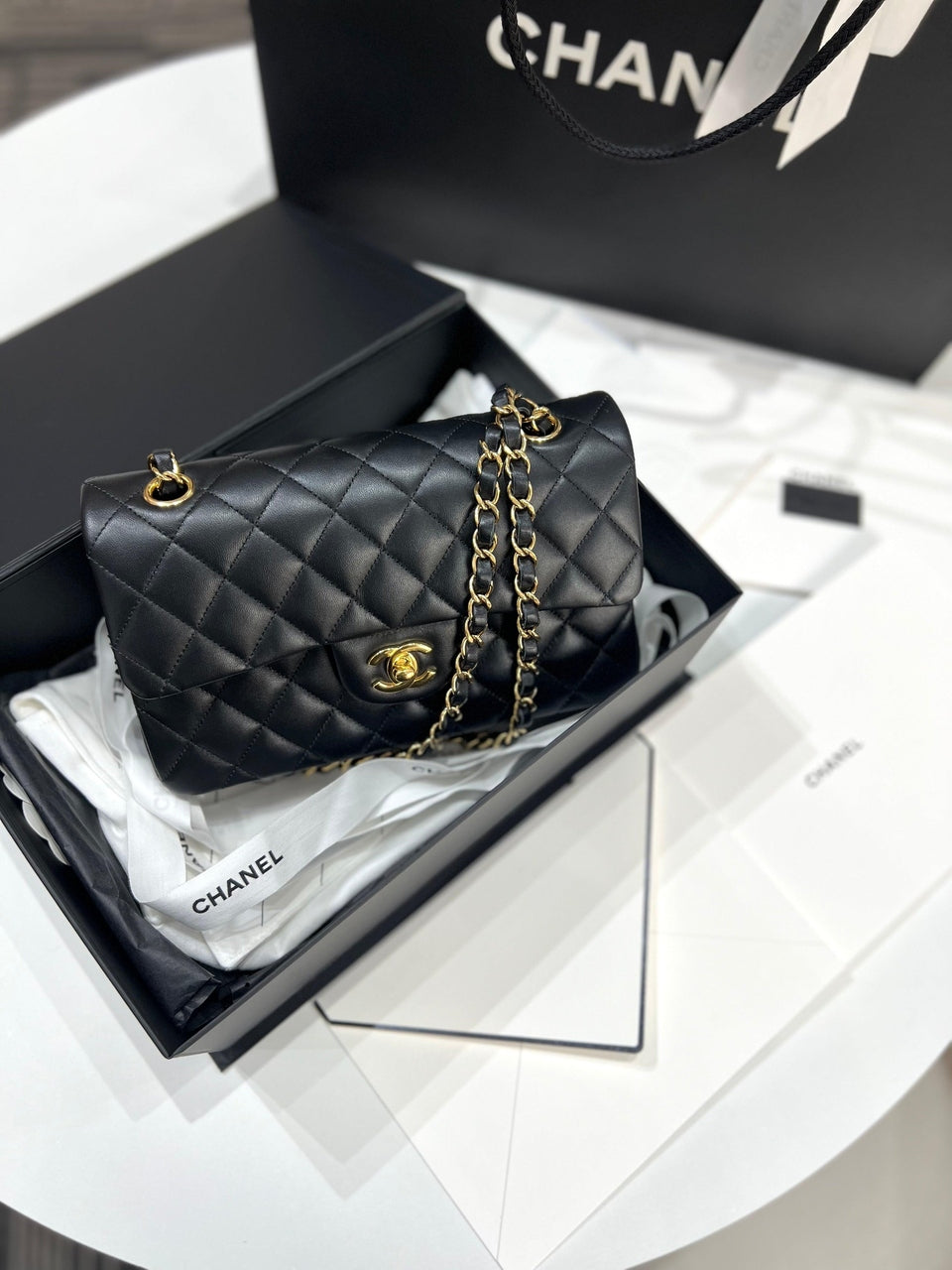 Chanel Bag Medium Classic Flap Lambskin 25CM Quilted Black - Reeluxs