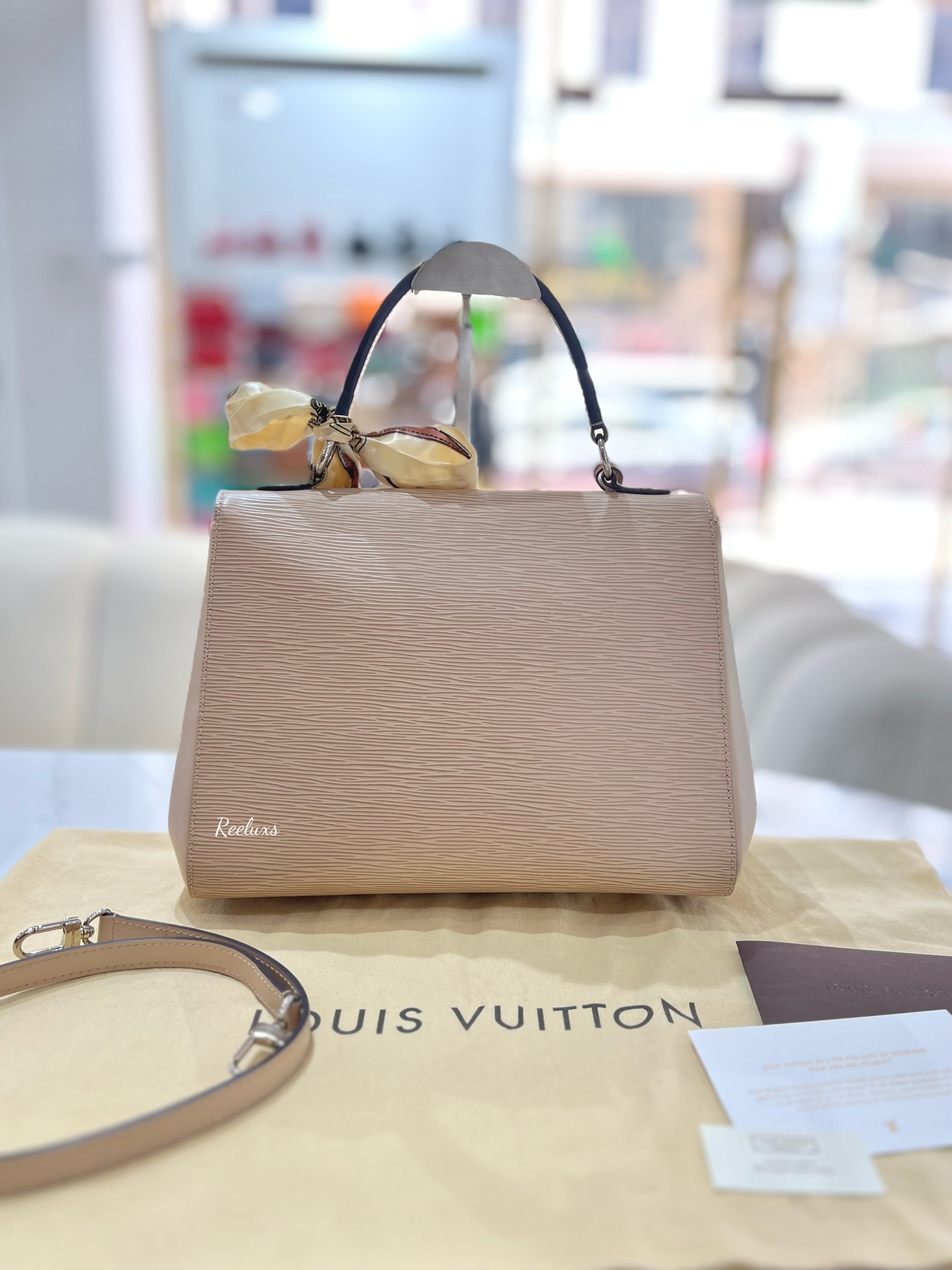 LOUIS VUITTON Dune Epi Leather Cluny MM Women's Handle Bag