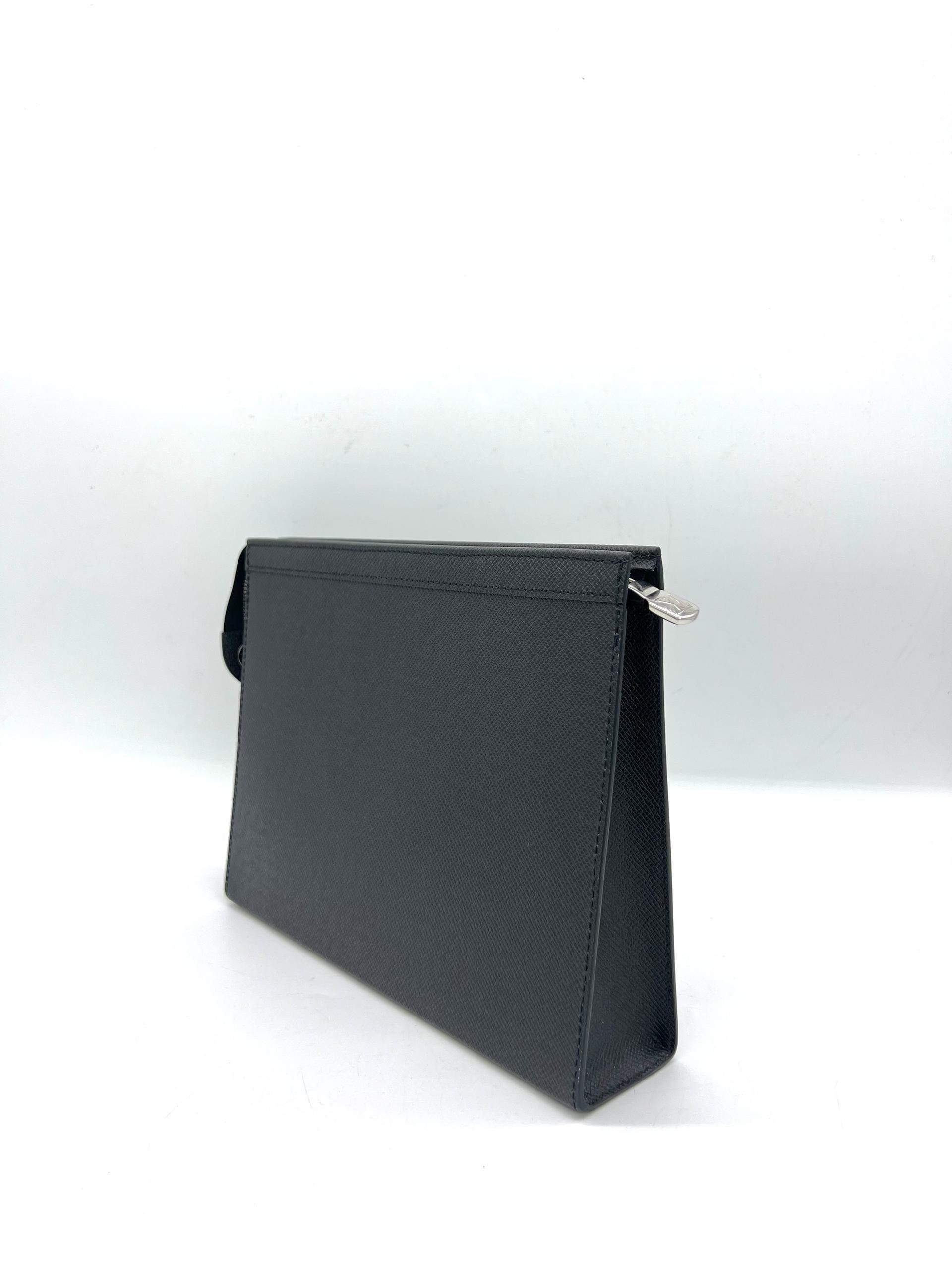 Full Set LOUIS VUITTON Pochette Voyage Leather Men's Clutch - Reeluxs