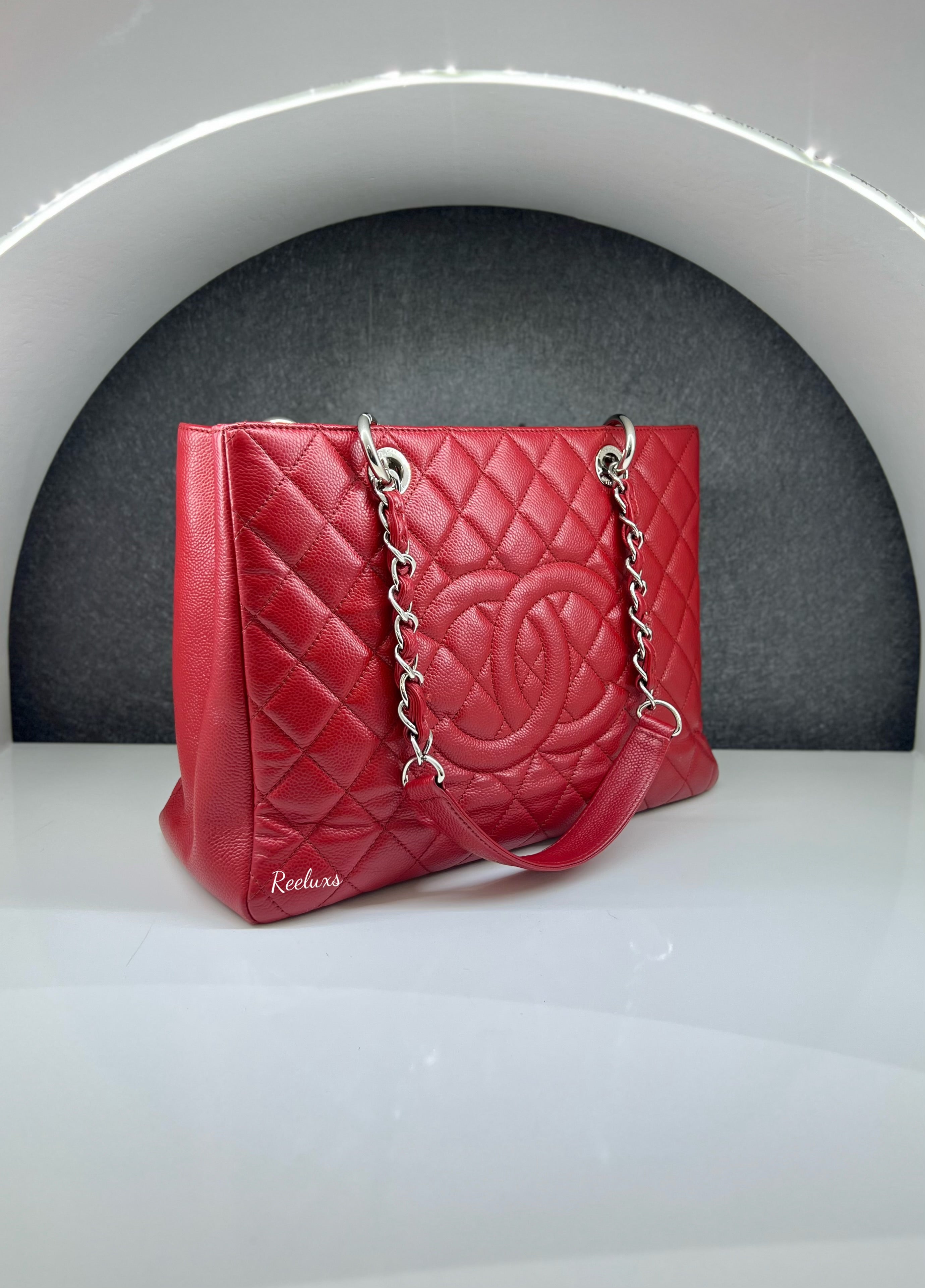 CHANEL Caviar Quilted Grand Shopping Tote GST Red