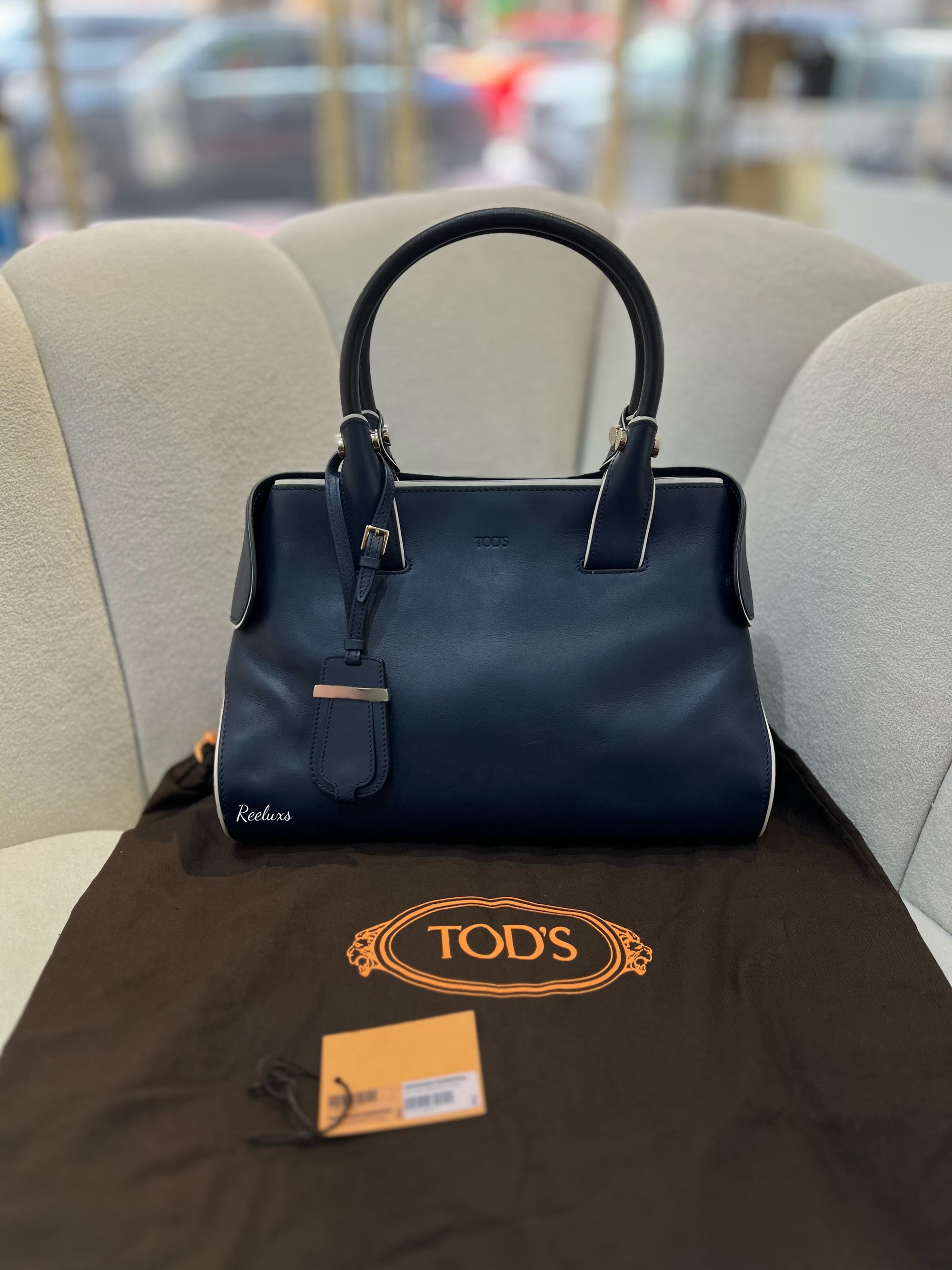 TOD'S Cape Bag In Navy Blue Handbag