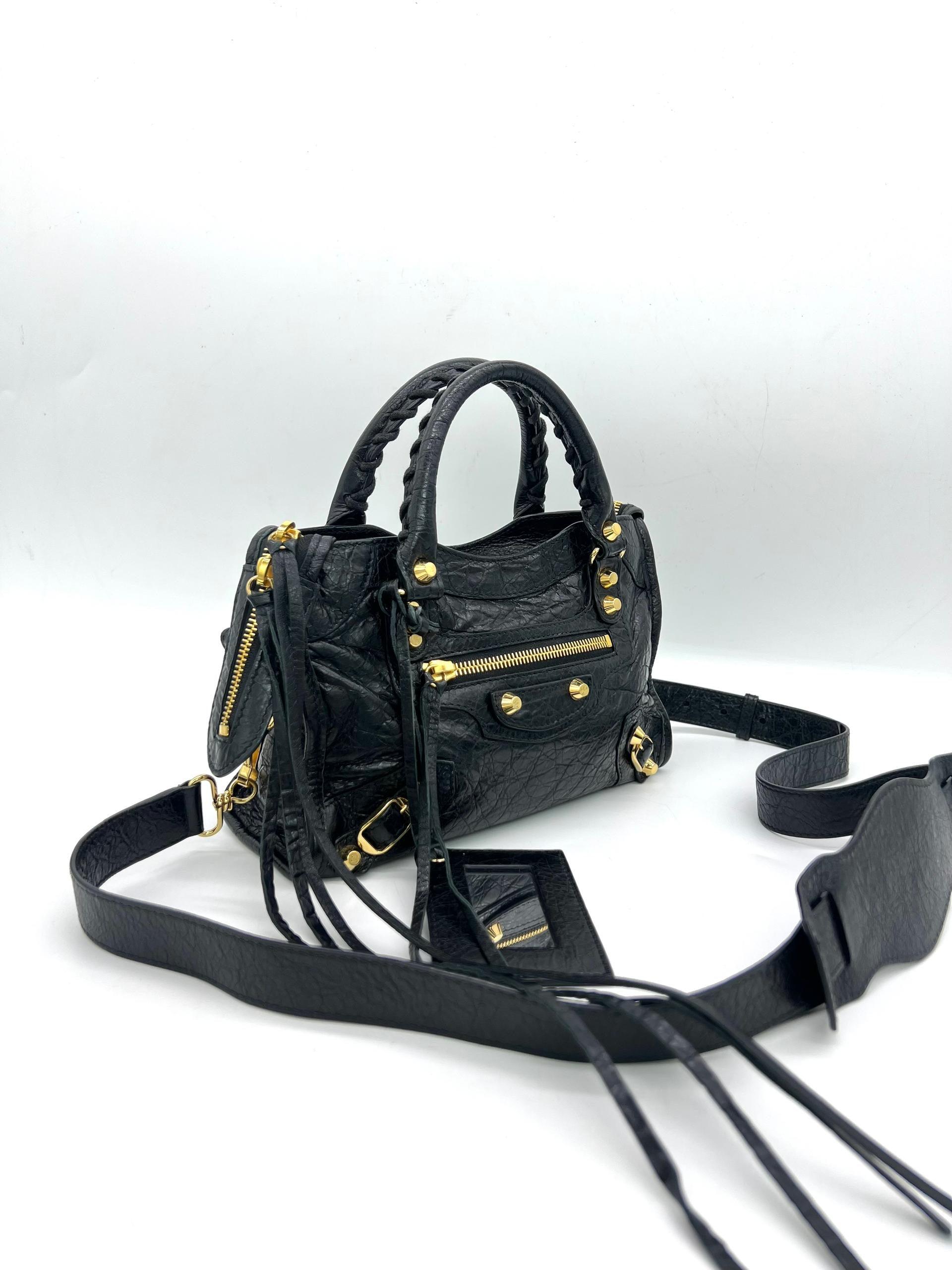 BALENCIAGA
Classic City Mini Leather 2-Way Handbag Black - Reeluxs