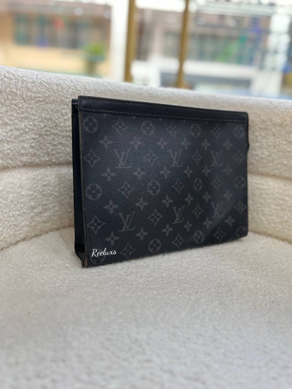 LOUIS VUITTON LV Monogram Eclipse Pochette Voyage MM Cluth Bag