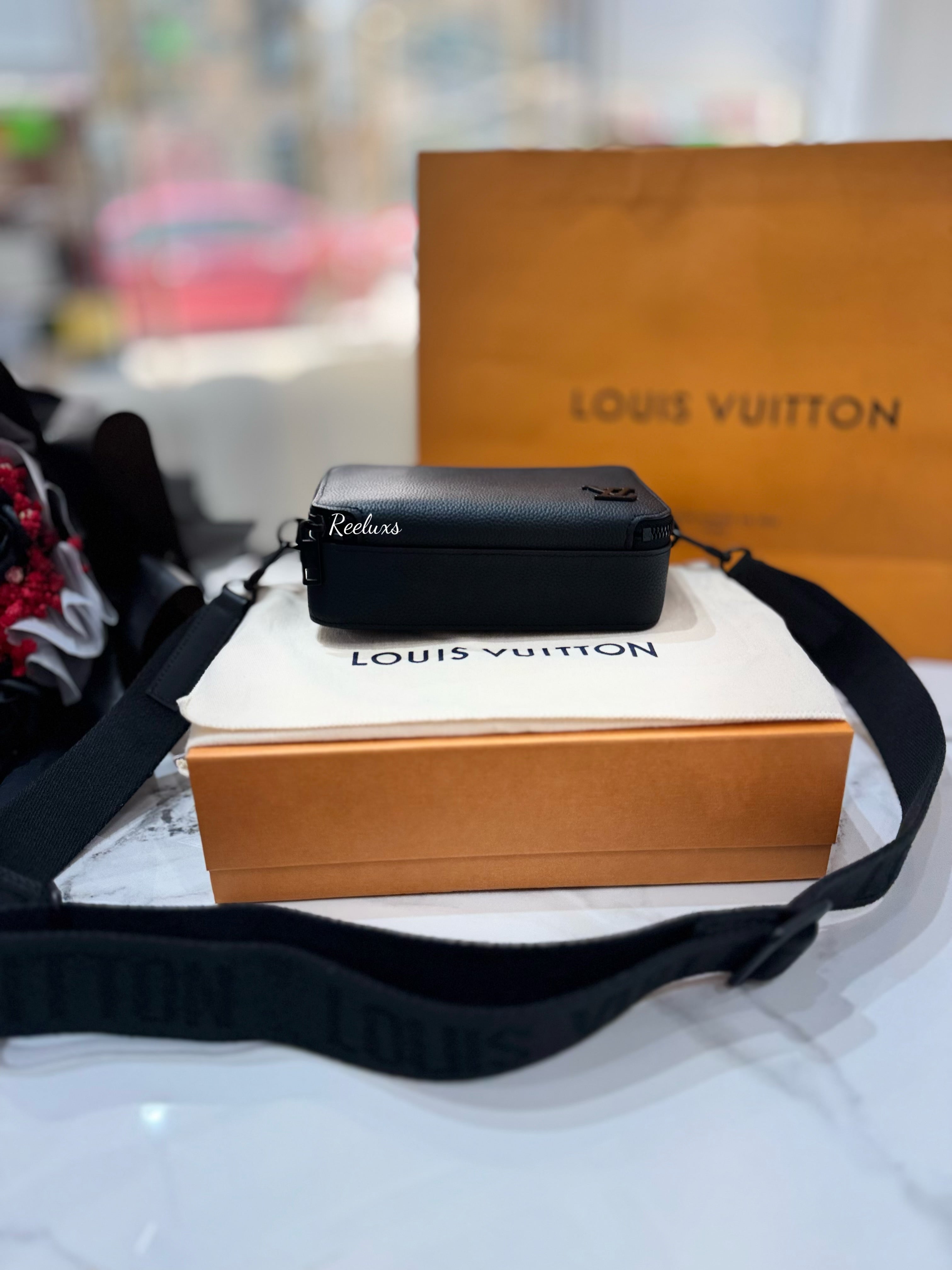 FULL SET LOUIS VUITTON LV Alpha Wearable Wallet Black Crossbody Bag ( NFC )