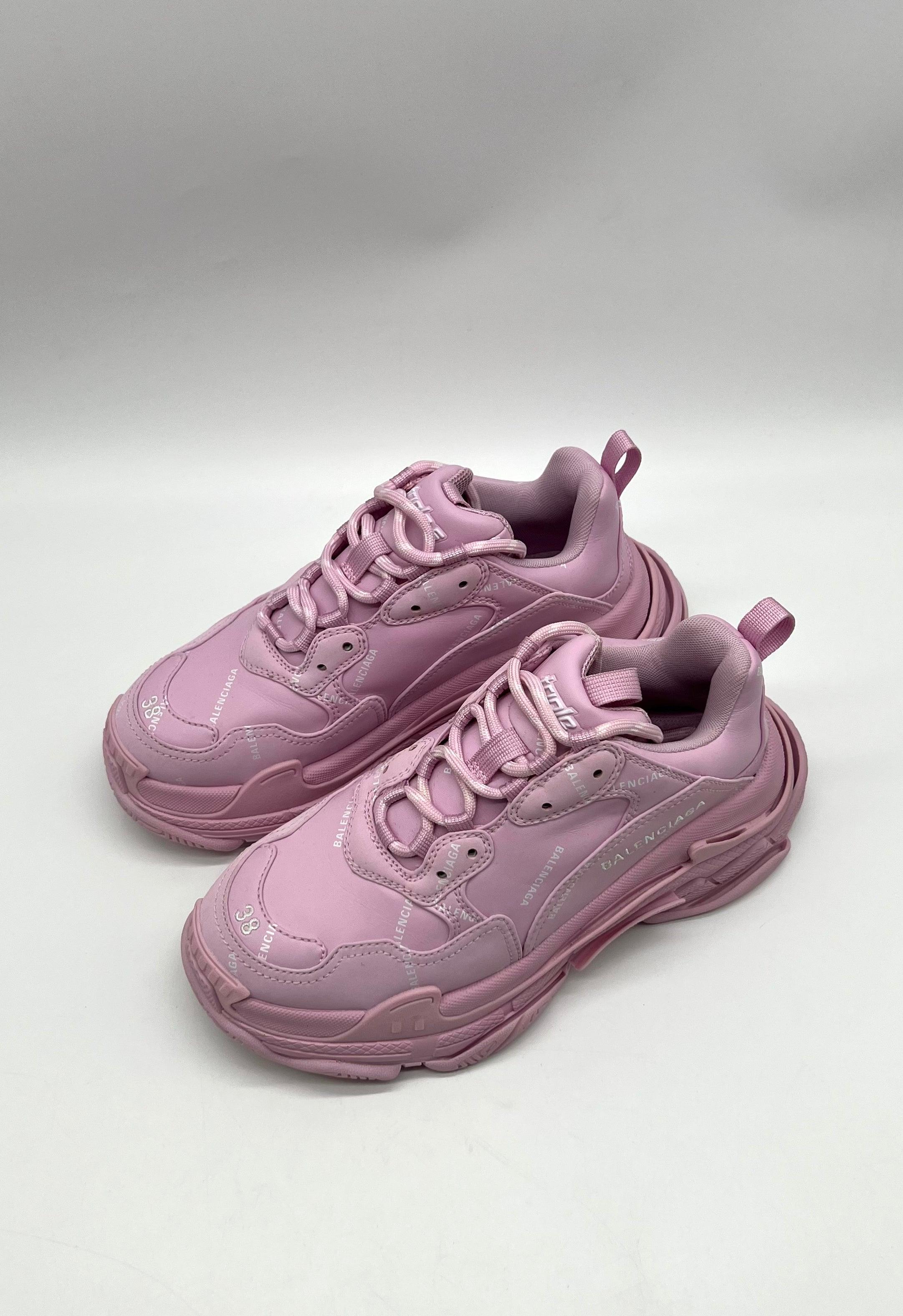 BALENCIAGA TRIPLE S PINK AND WHITE - Reeluxs