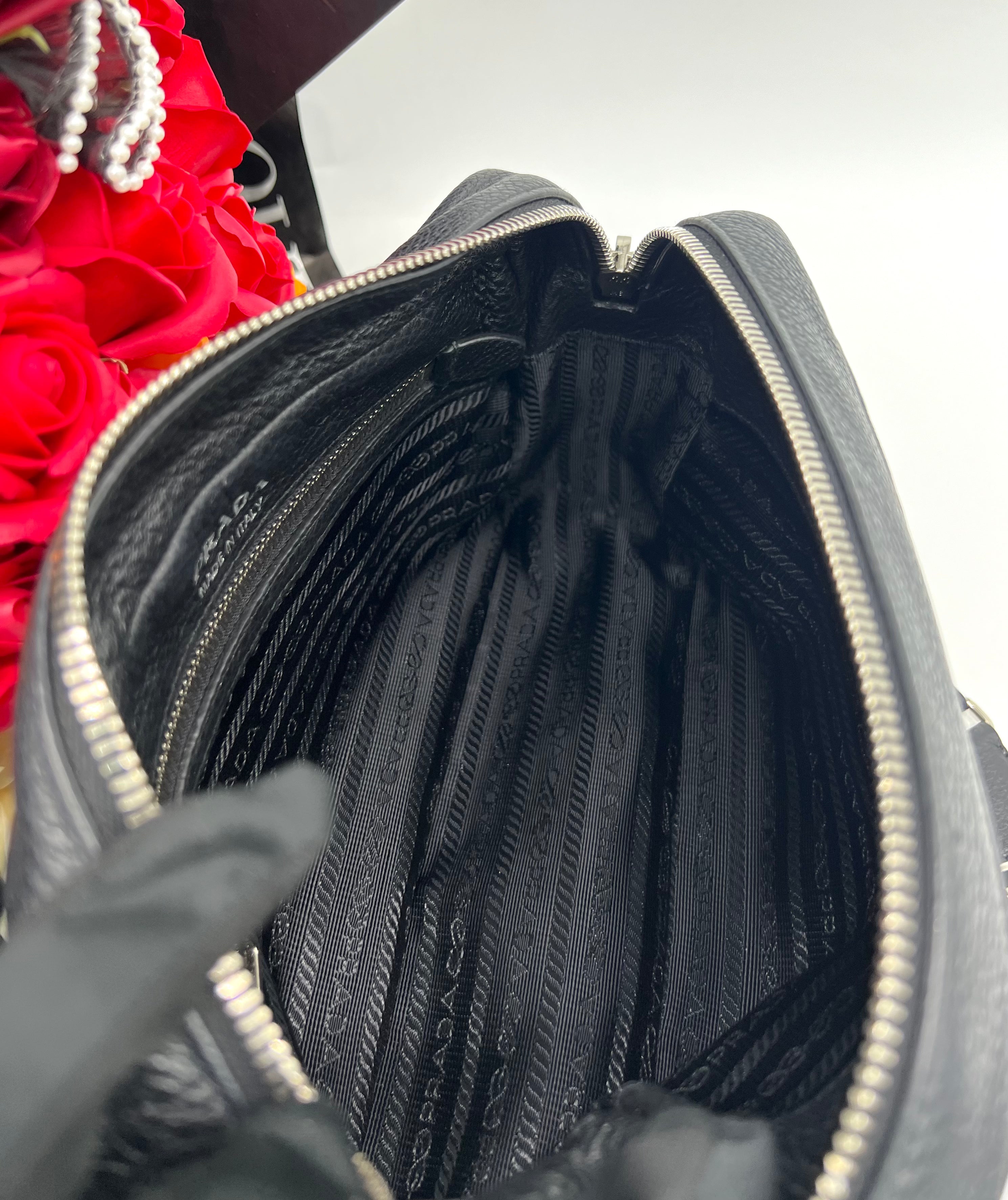 PRADA SHOULDER BAG - Reeluxs