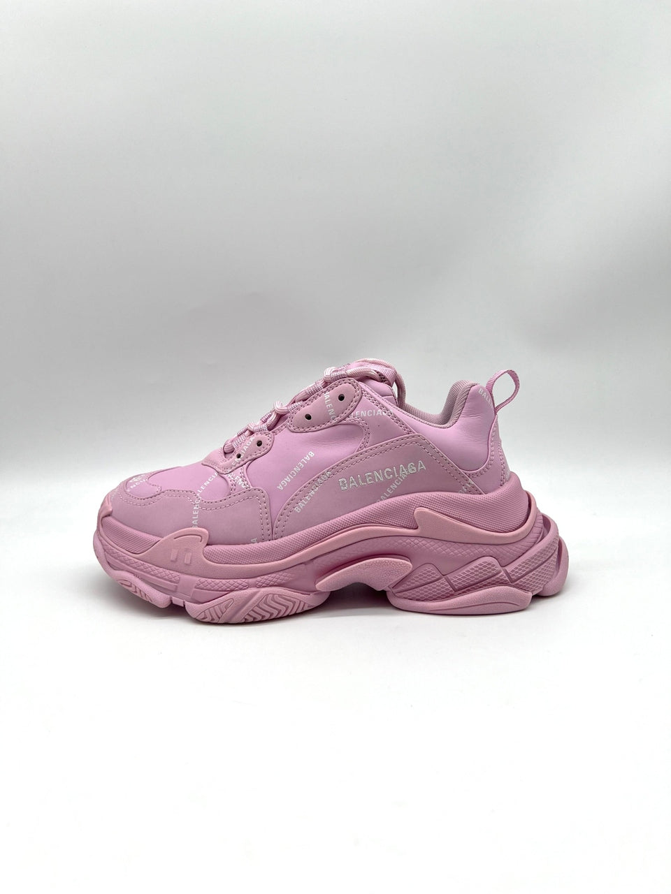 BALENCIAGA TRIPLE S PINK AND WHITE - Reeluxs
