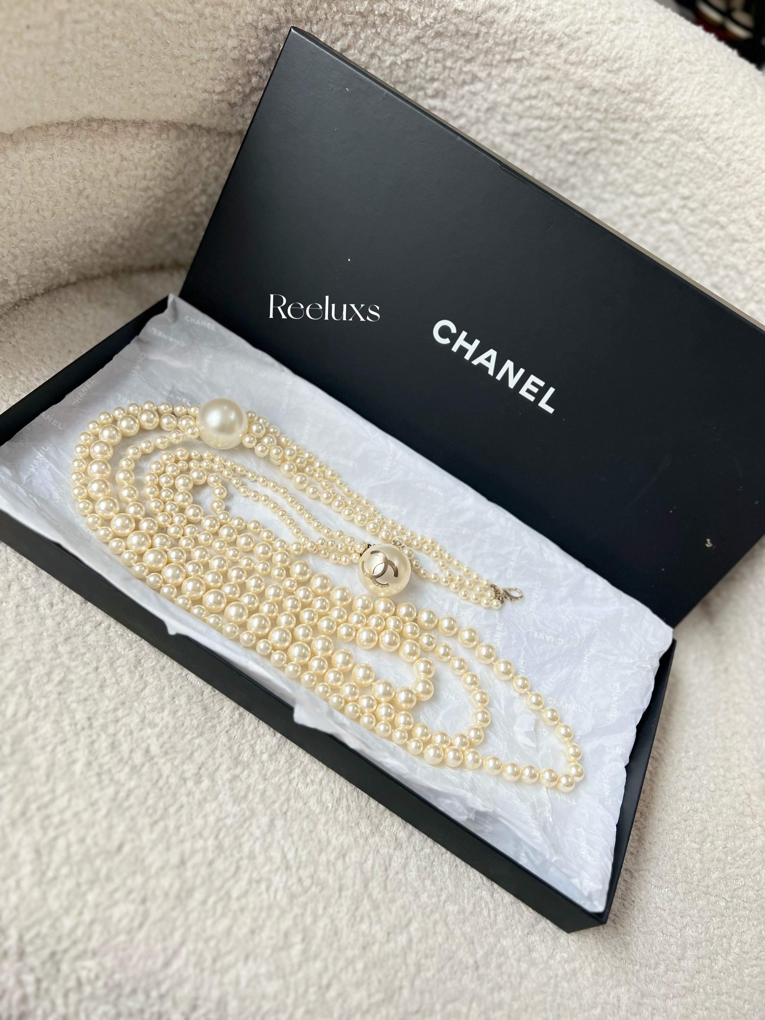 CHANEL Pearl Necklace