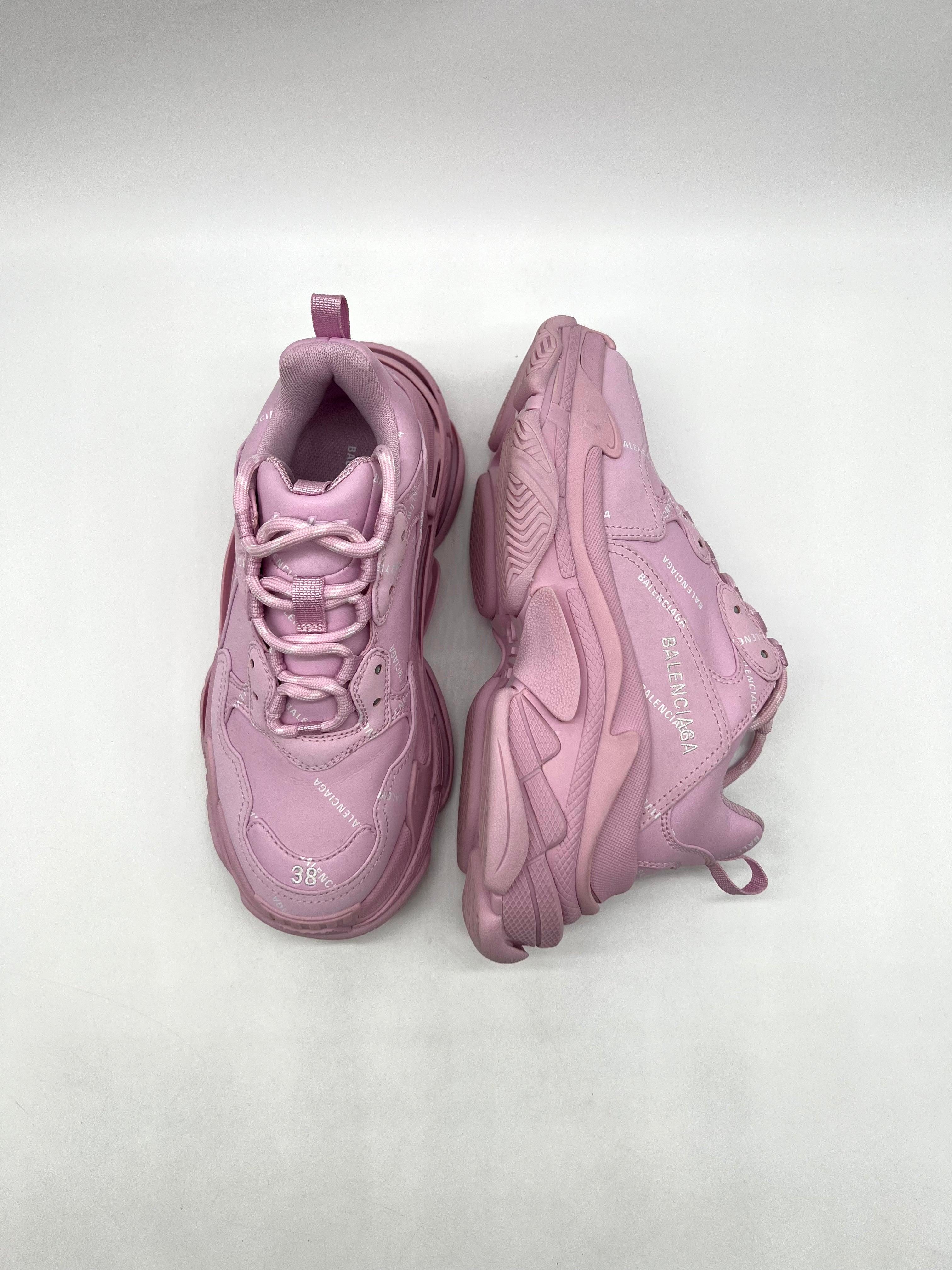 BALENCIAGA TRIPLE S PINK AND WHITE - Reeluxs