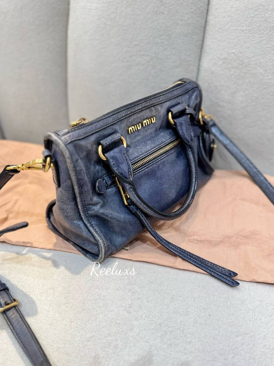 MIU MIU Blue Leather Vitello Hand & Crossbody Bag For Lady