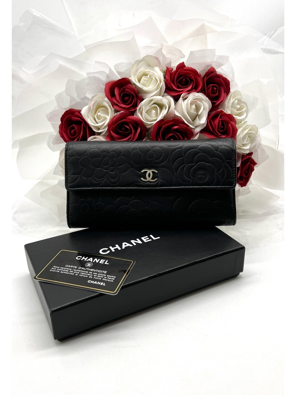 CHANEL Authentic Lambskin Camellia Flap Long Wallet - Reeluxs 