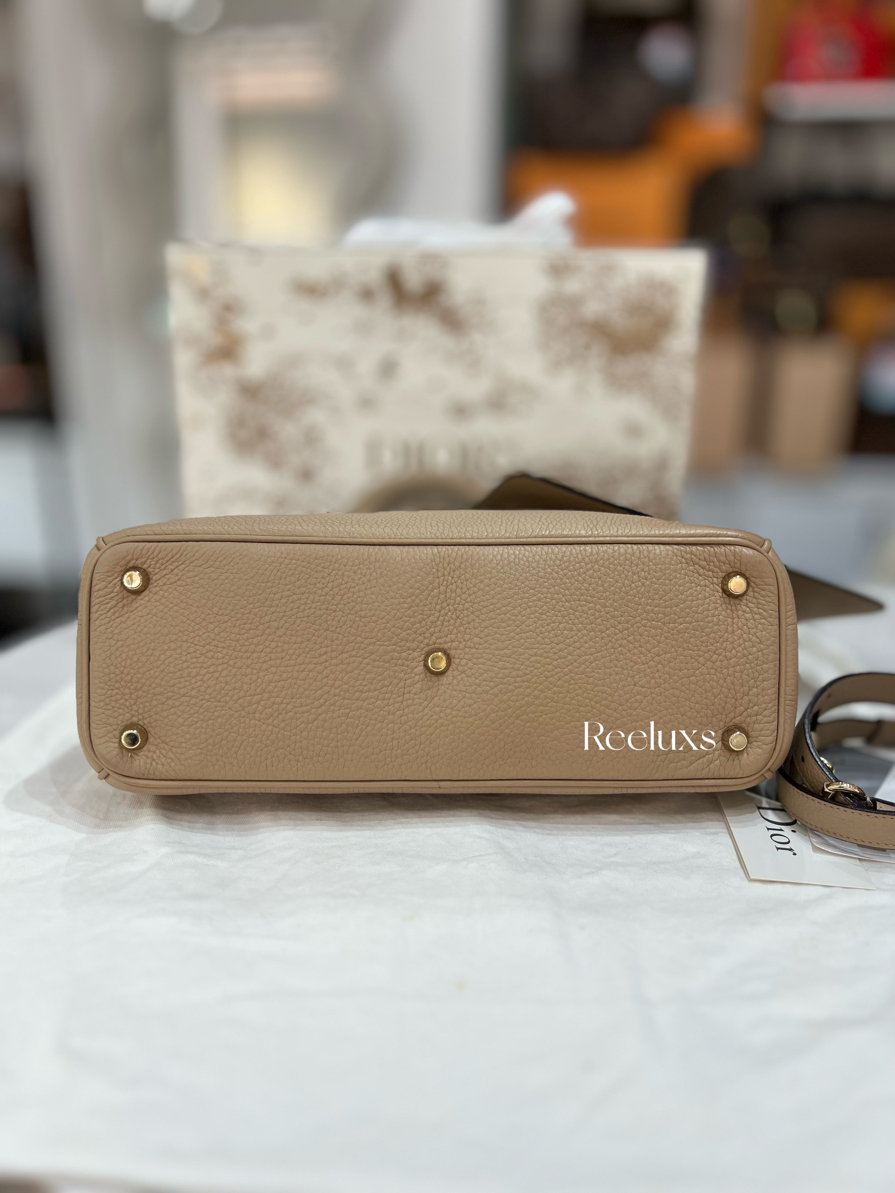 CHRISTIAN DIOR Diorissimo Medium Beige Leather