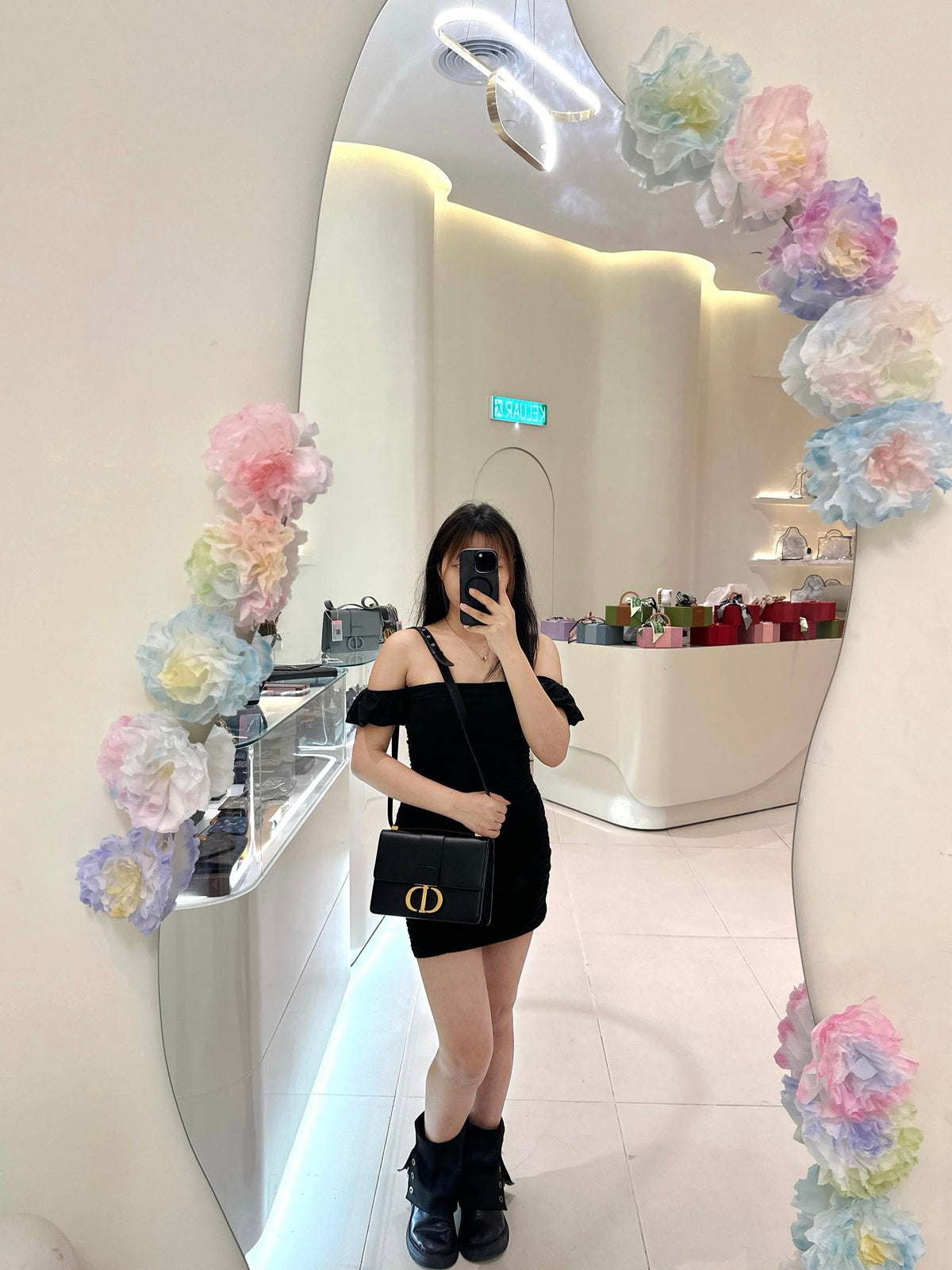 CHRISTIAN DIOR 30 Montaigne Bag