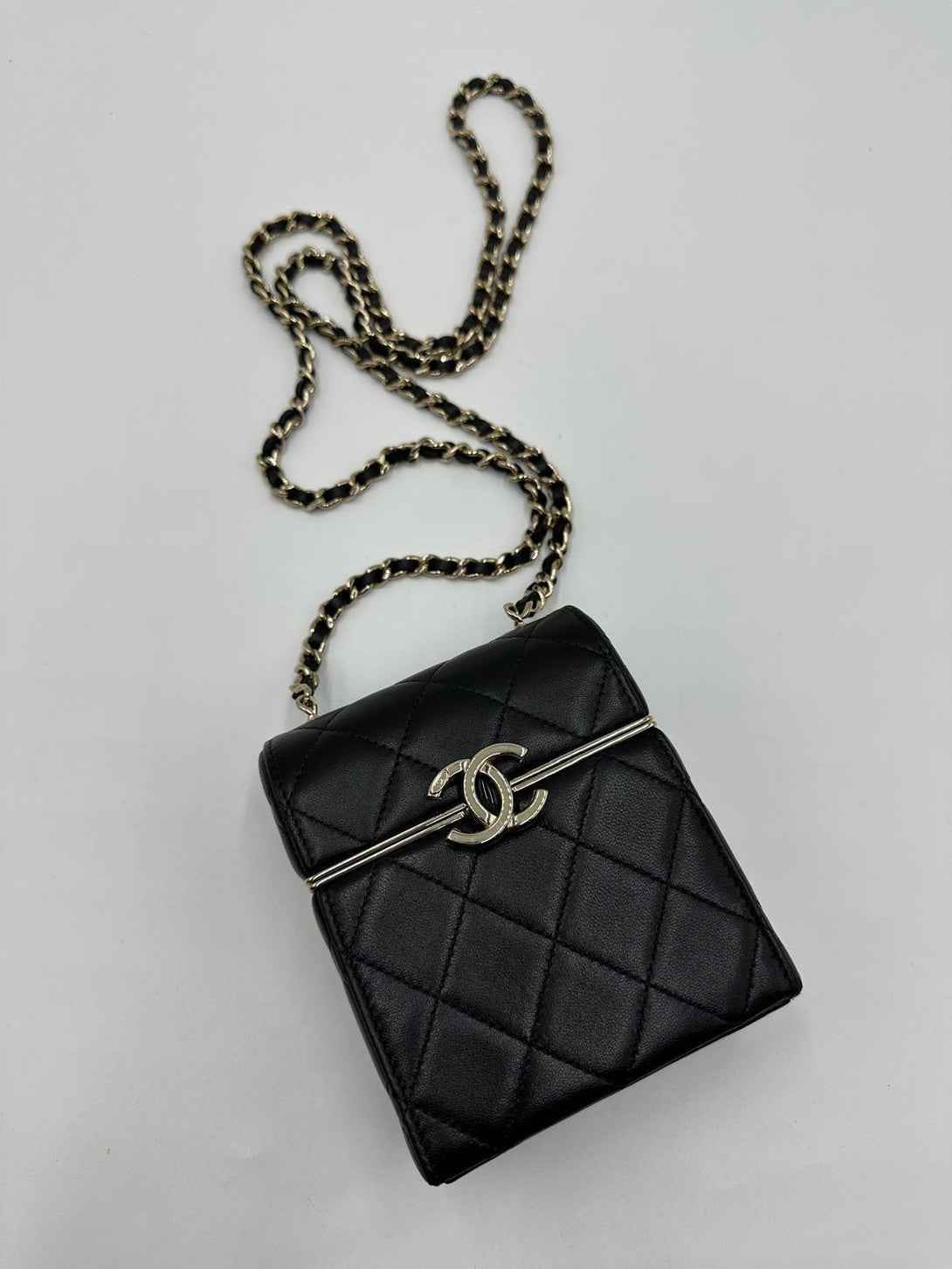 Chanel Black Quilted Lambskin Box Chain Vanity SHW - Reeluxs 