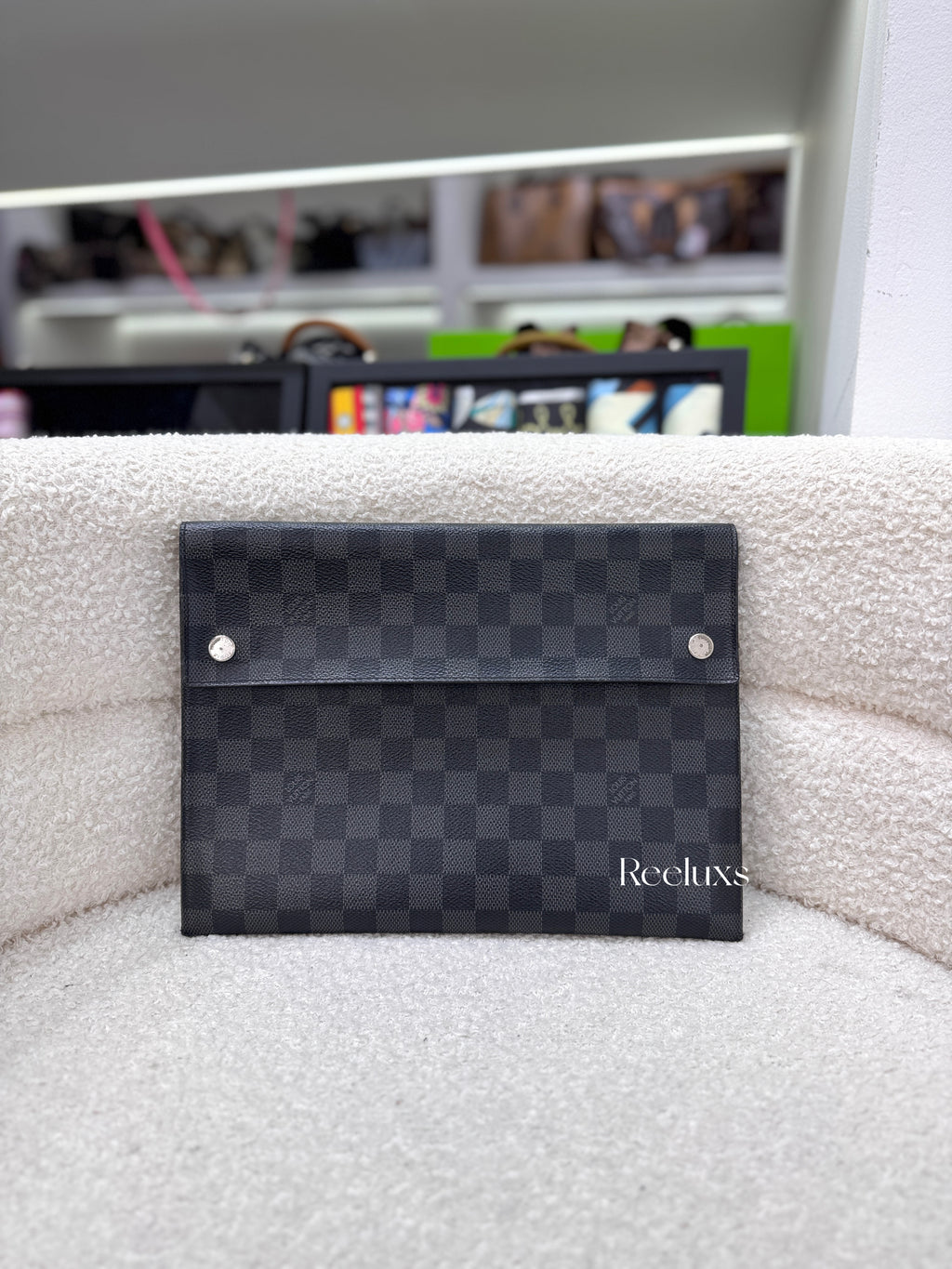 LOUIS VUITTON Damier Graphite Canvas Alpha Pochette GM Clutch
