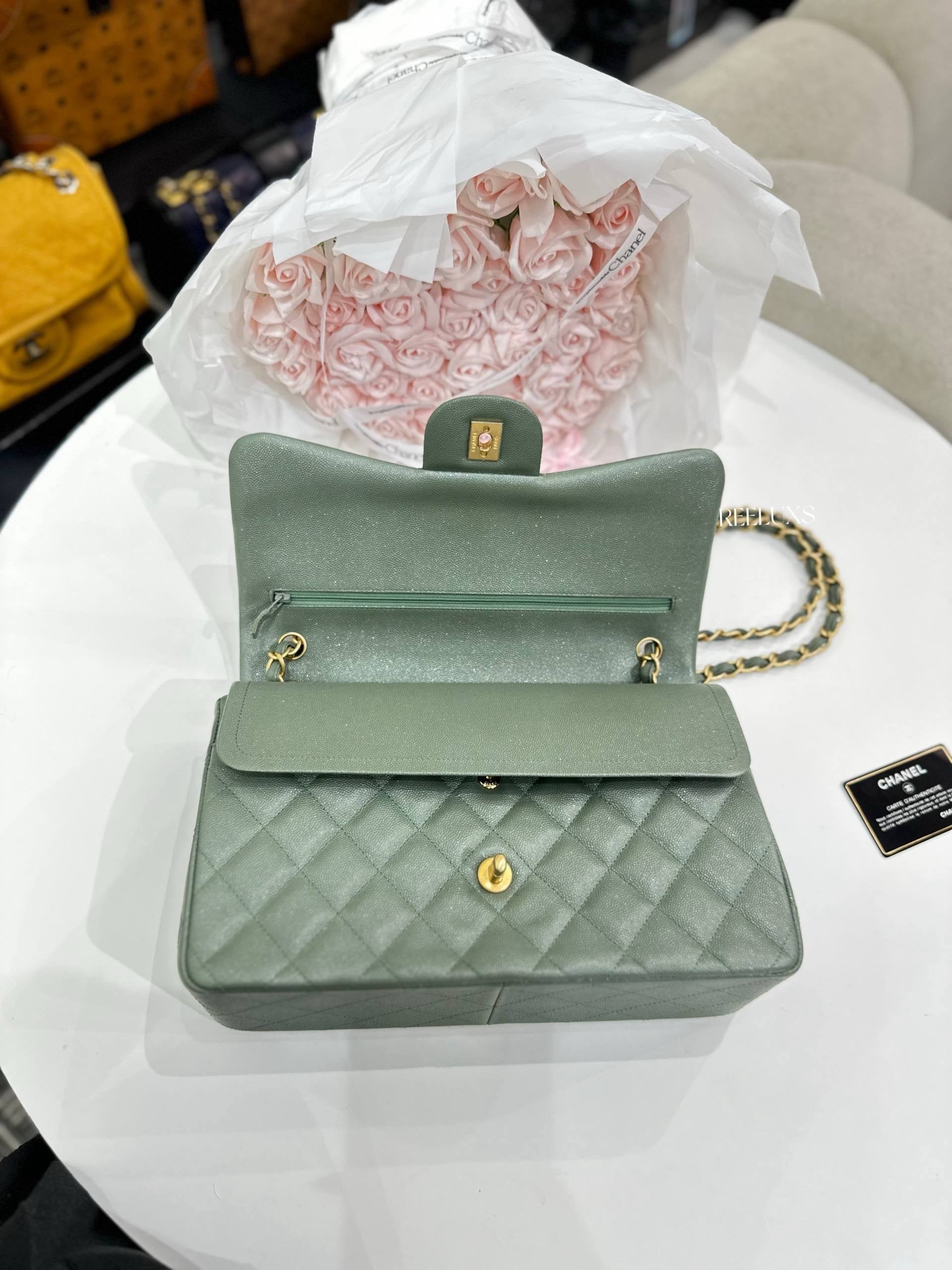 CHANEL Classic Jumbo Double Flap Bag