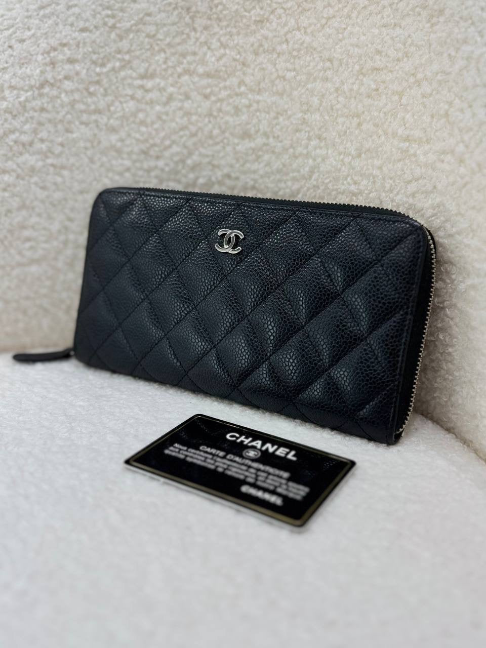 CHANEL Classic Long Zipped Wallet