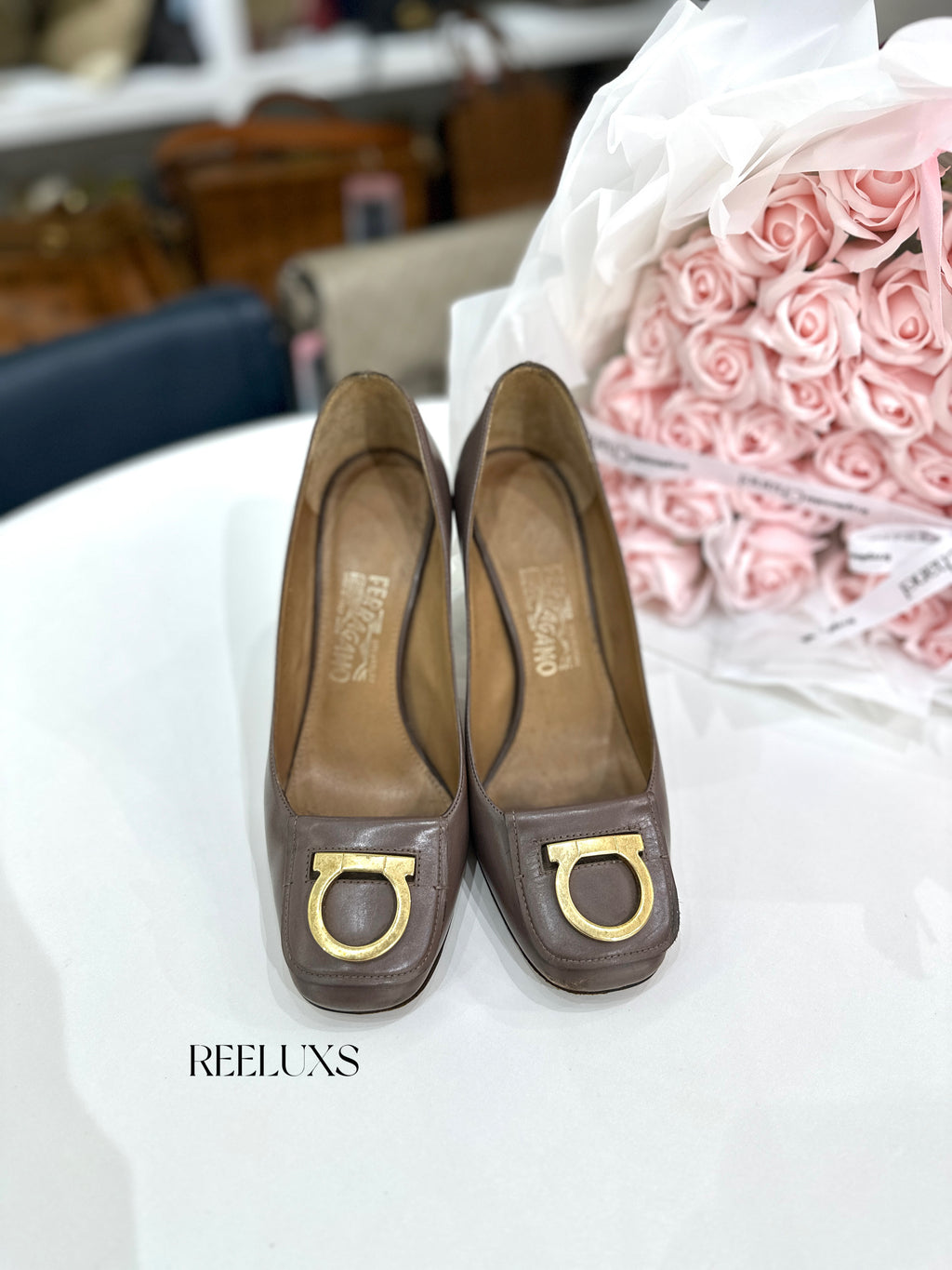 FERRAGAMO Maxi Gancini Pump