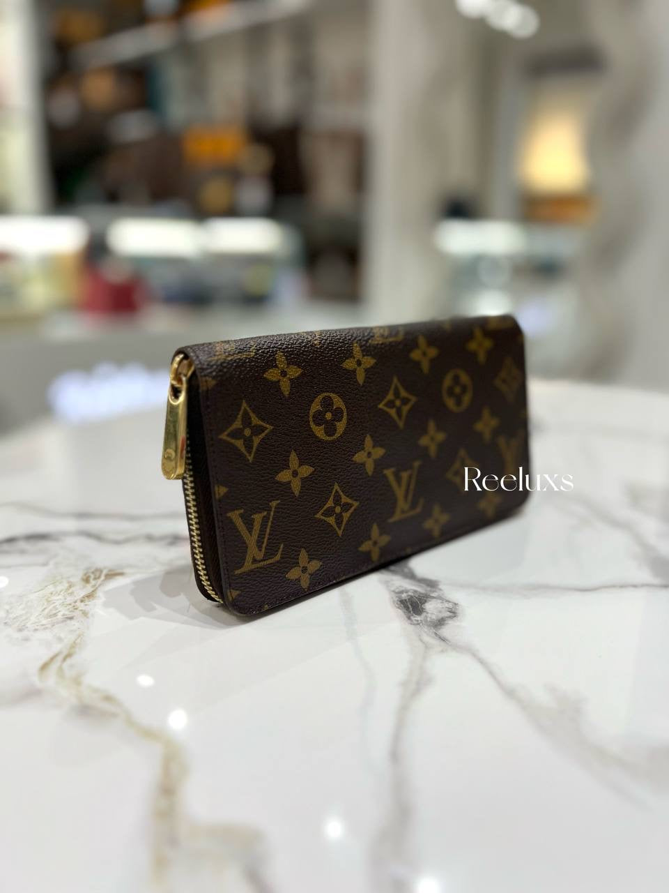 LOUIS VUITTON LV Zippy Wallet In Monogram Canvas