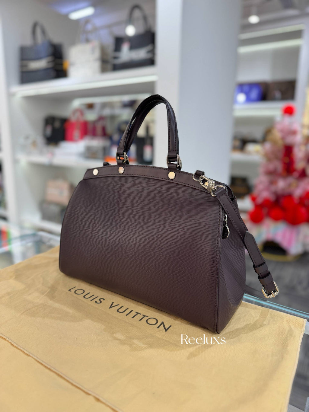 LOUIS VUITTON Brea MM In Quetsche Epi Leather