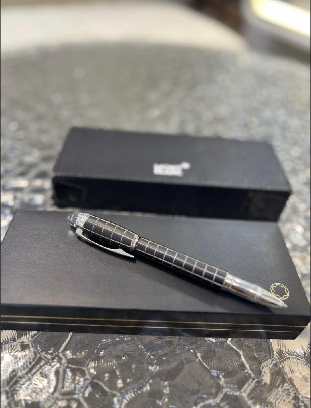 MontBlanc Starwalker Metal &
Fineliner pen - Reeluxs 