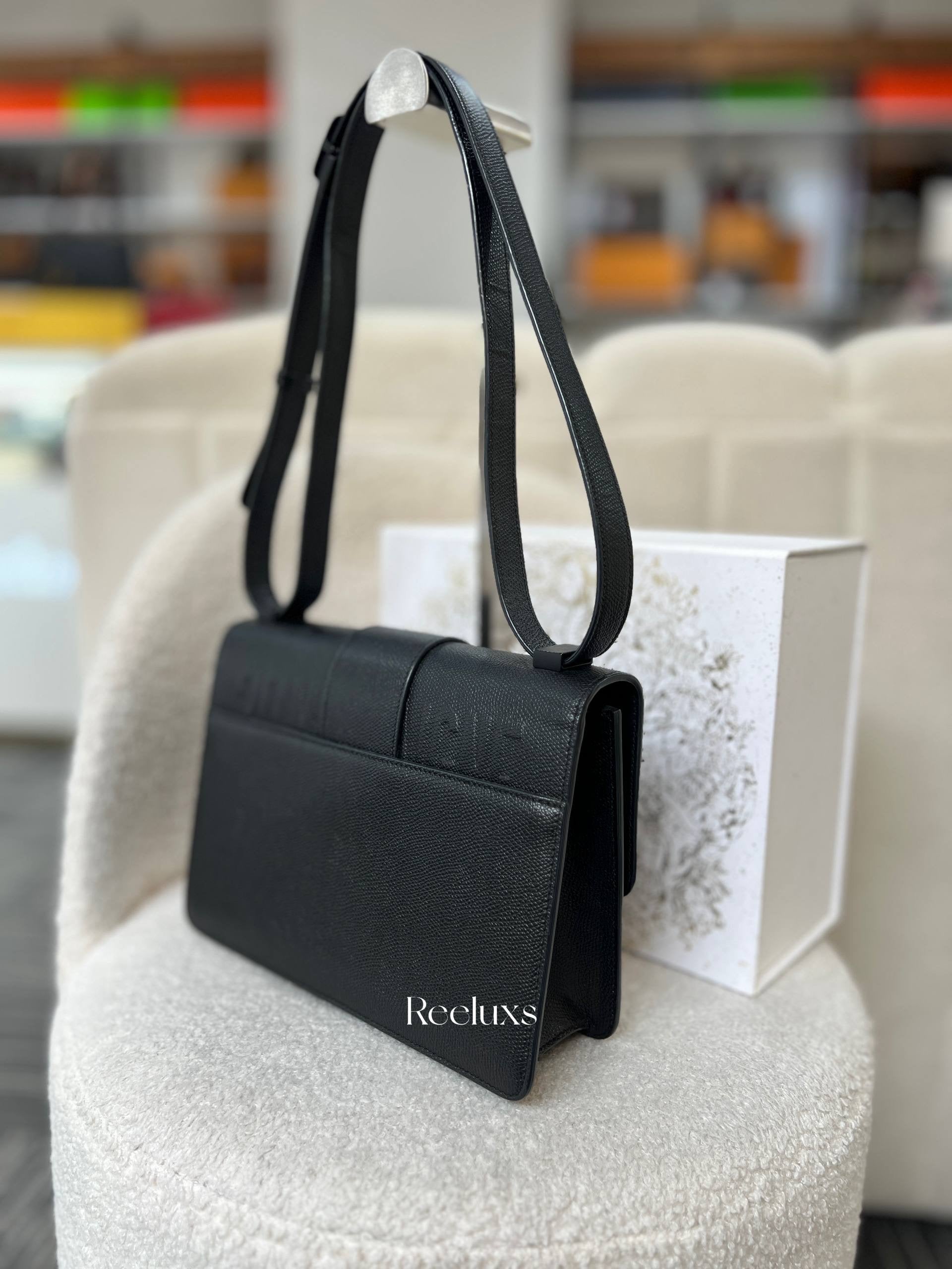 CHRISTIAN  DIOR
Ultra Matte Grained Calfskin 30 Montaigne Flap Bag Black Base