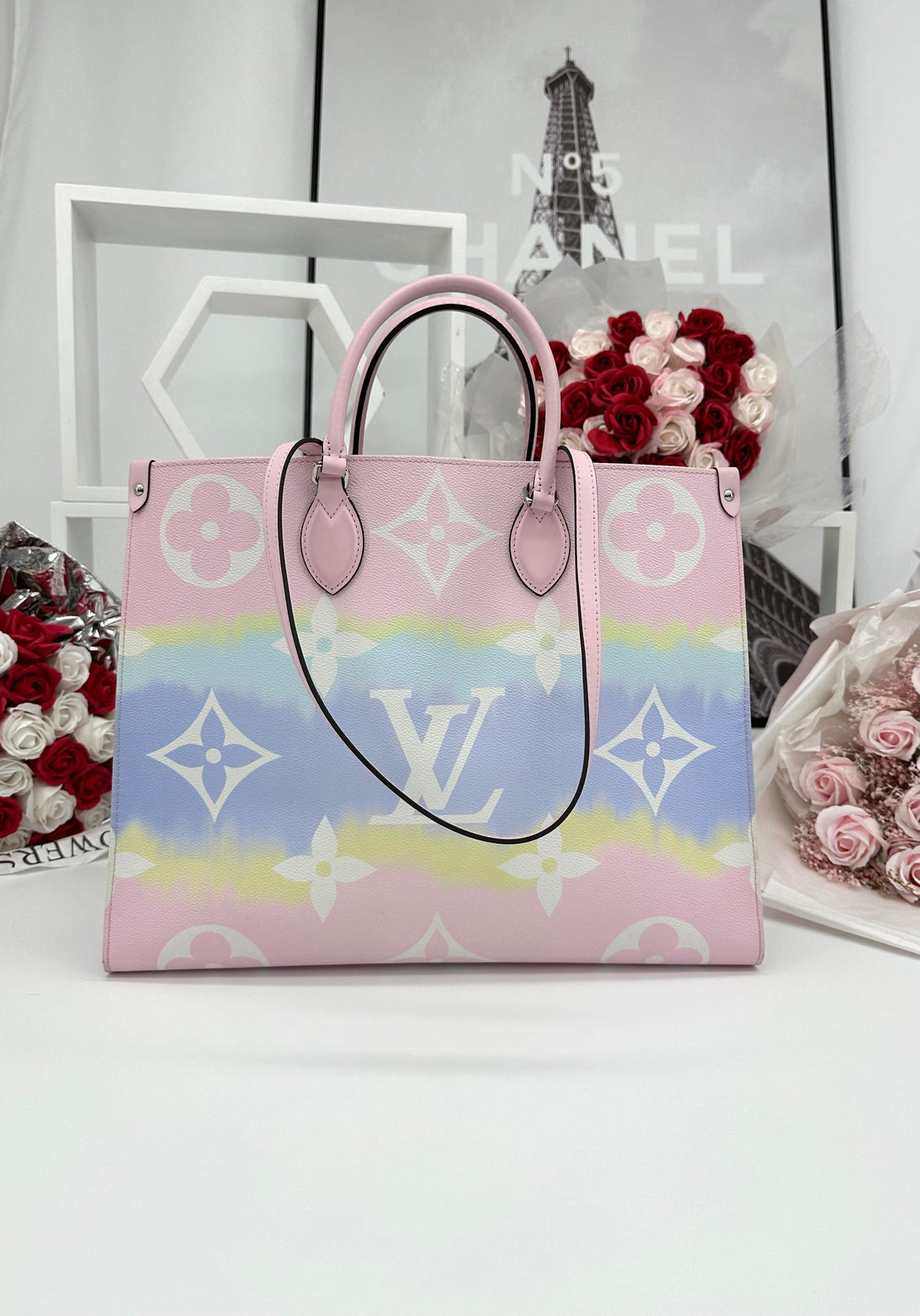 LOUIS VUITTON
Monogram Escale Onthego GM - Reeluxs 