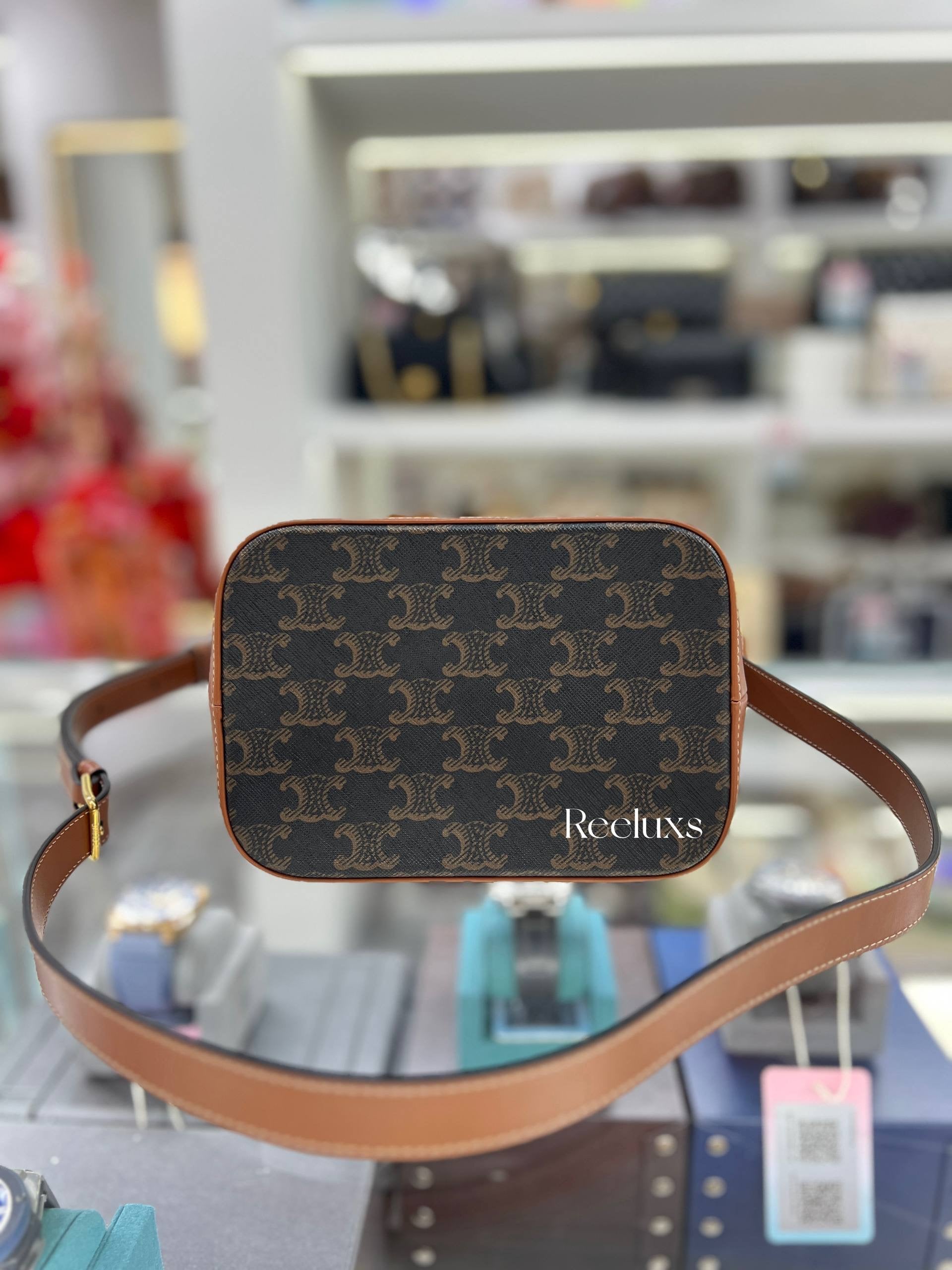 CELINE Triomphe Small Bucket Bag