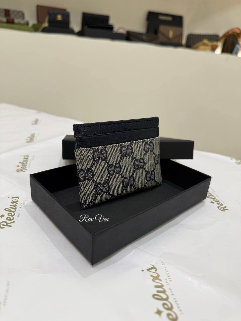 GUCCI GG Supreme Card Case