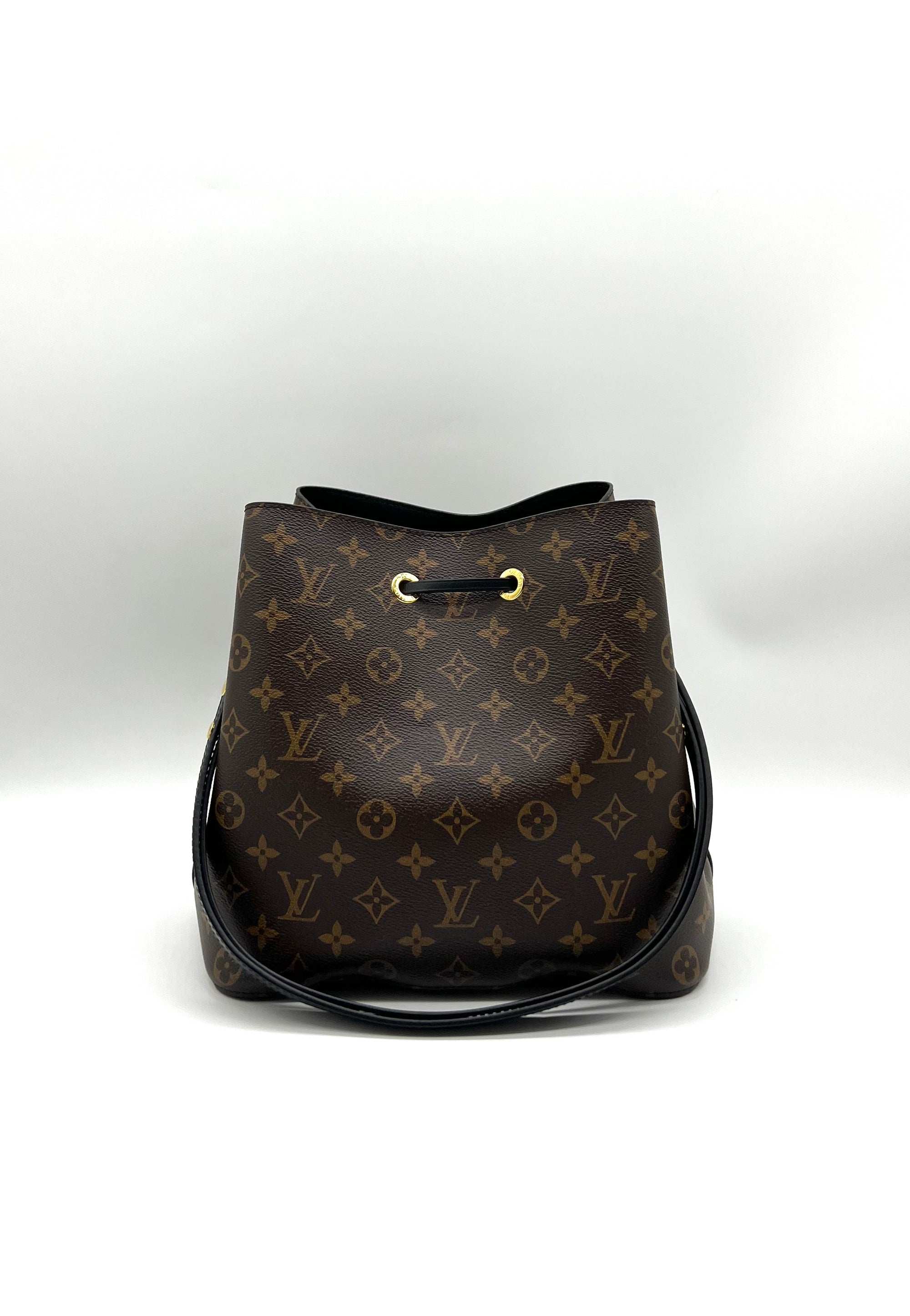 LOUIS VUITTON
Neo Noe Shoulder Bag - Reeluxs 