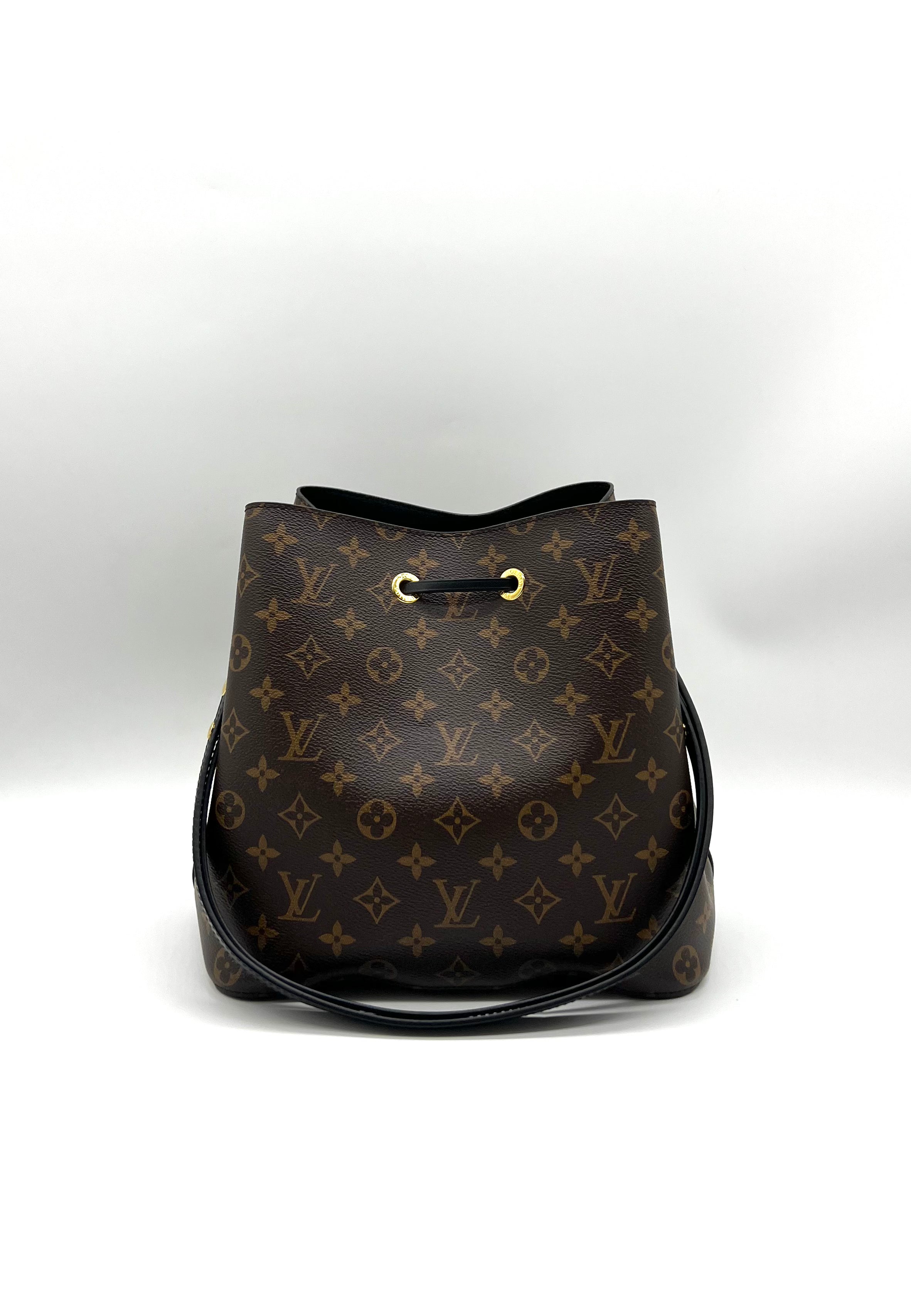 LOUIS VUITTON
Neo Noe Shoulder Bag - Reeluxs 