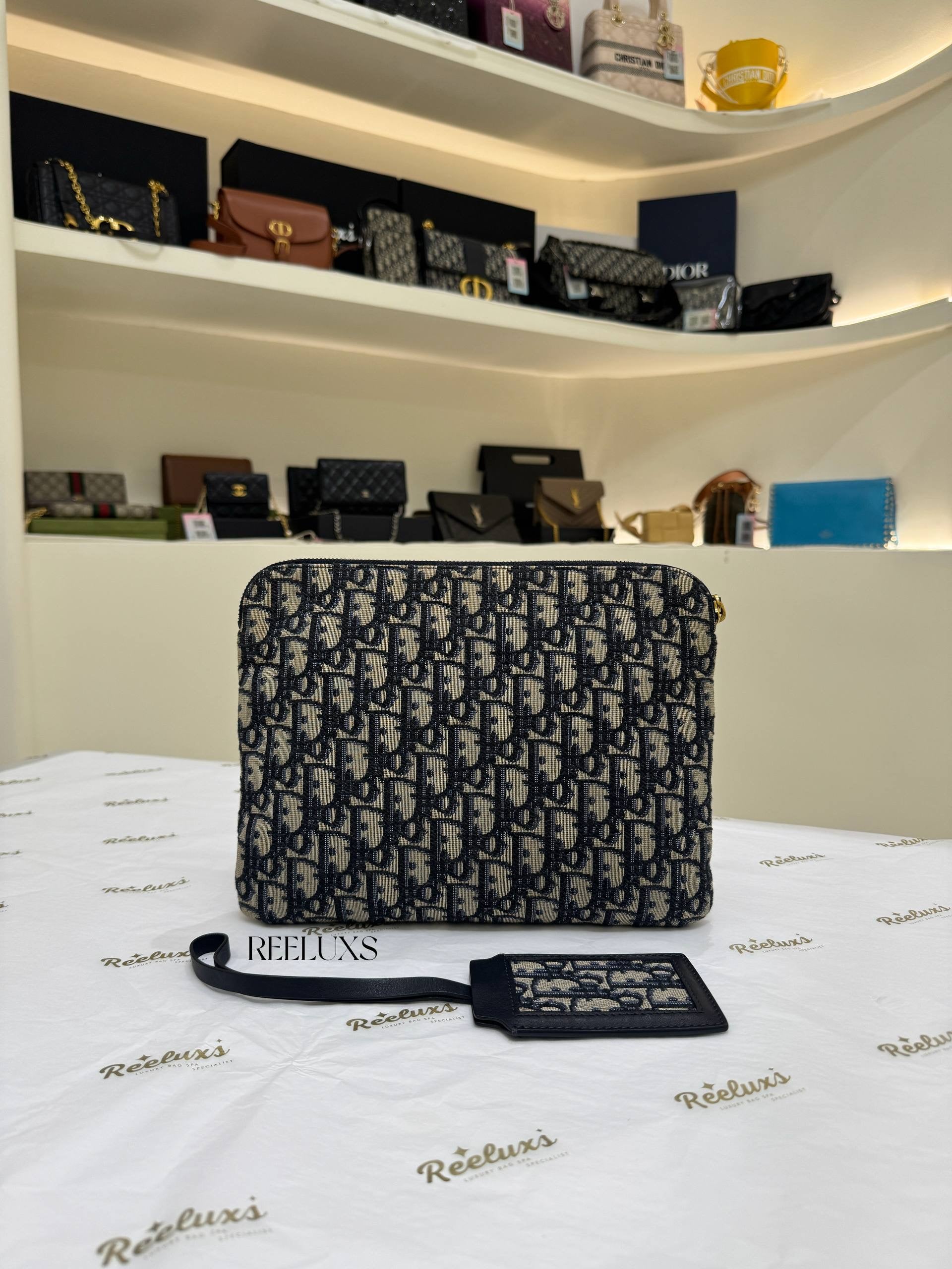 CHRISTIAN DIOR Oblique Travel Pouch – Reeluxs