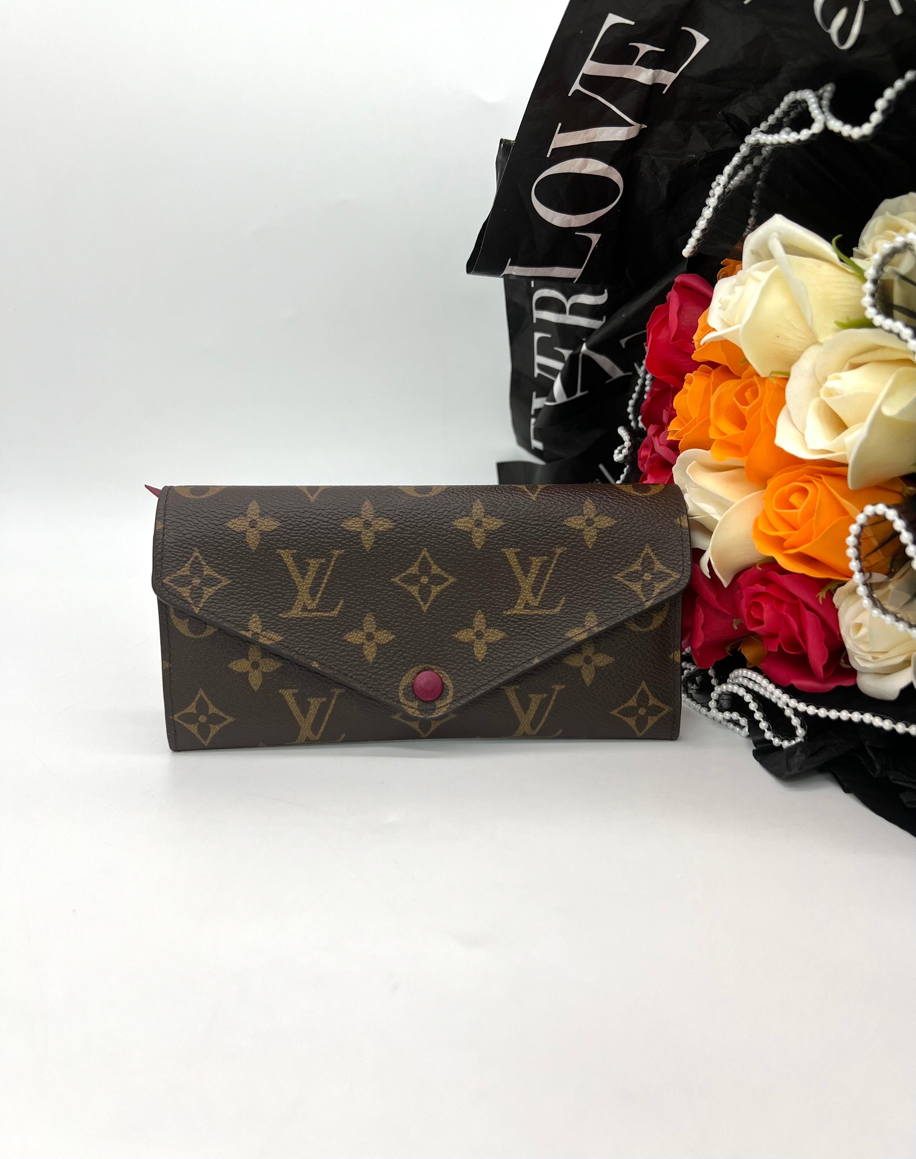 LOUIS VUITTON
Monogram Josephine Wallet - Reeluxs 