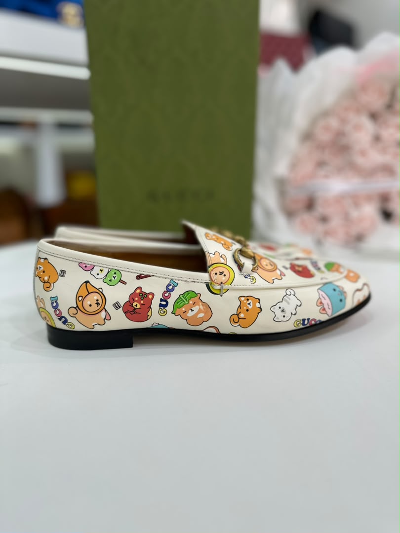 GUCCI Jordaan Animal Printed Loafer Beige Multi Women’S