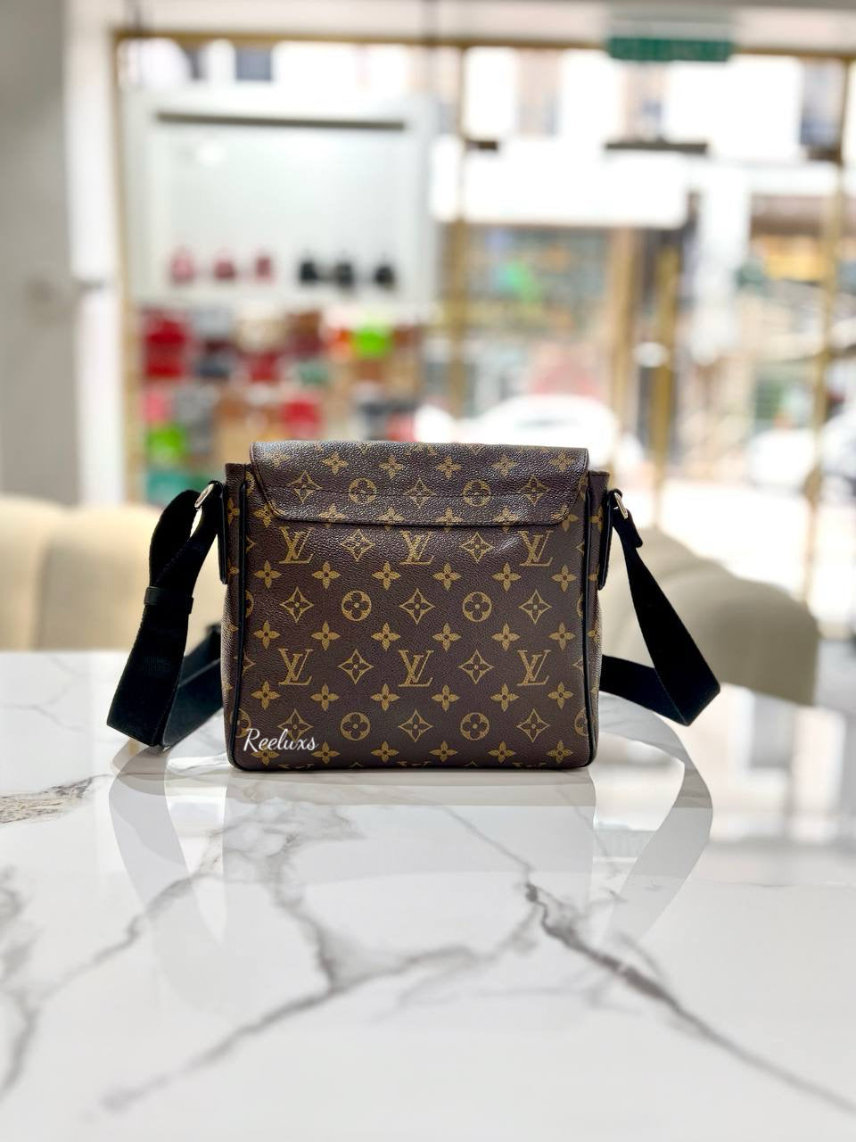 LOUIS VUITTON LV Monogram District PM Brown Messenger Bags