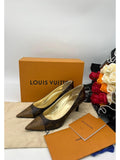 LOUIS VUITTON
Reverse Monogram Cherie Pumps - Reeluxs 