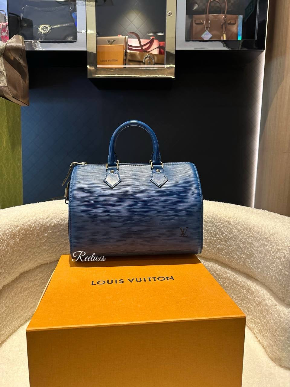 LOUIS VUITTON LV Epi Speedy 25 Speedy 25 Handbag Epi Leather in Toledo Blue
