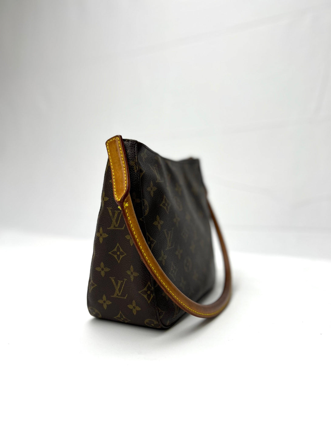 LOUIS VUITTON Monogram Looping MM Shoulder &Hand Bag - Reeluxs 