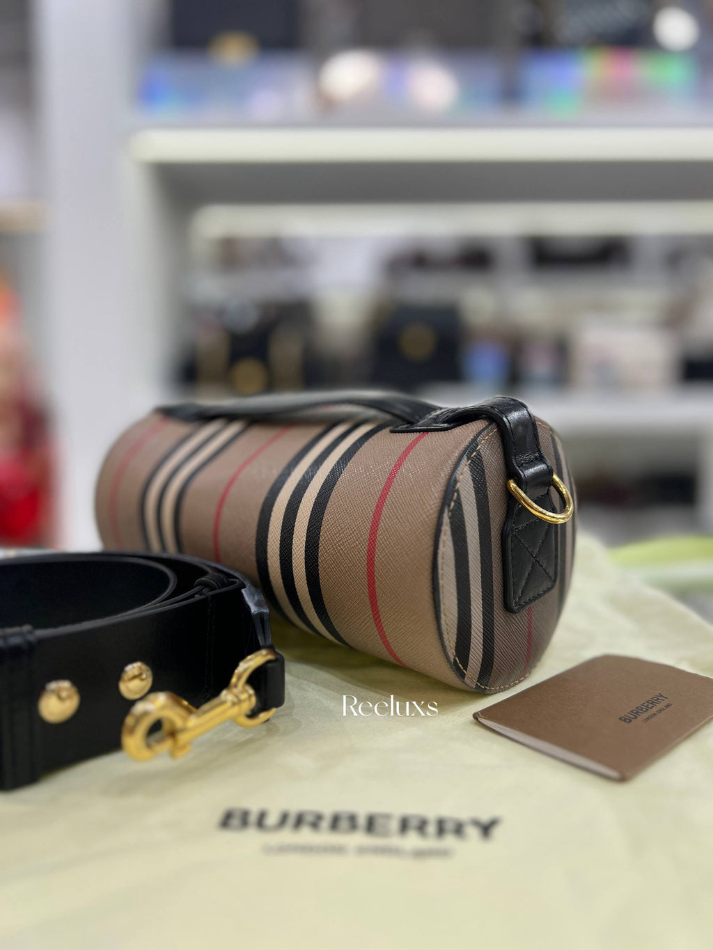 BURBERRY Vintage Check Barrel Bag