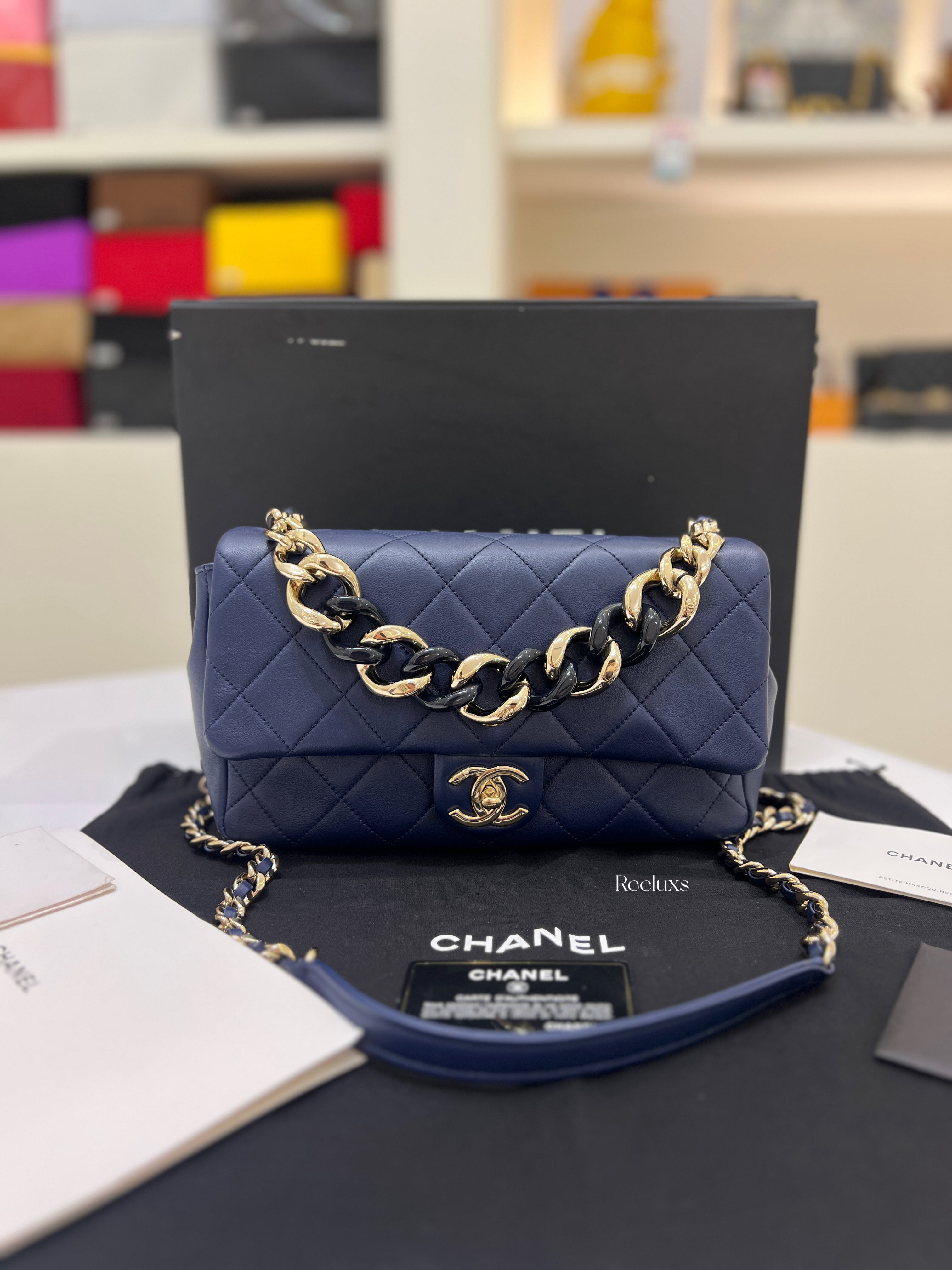 FULL SET CHANEL Resin Elegant Chain Flap Bag Quilted Lambskin Blue