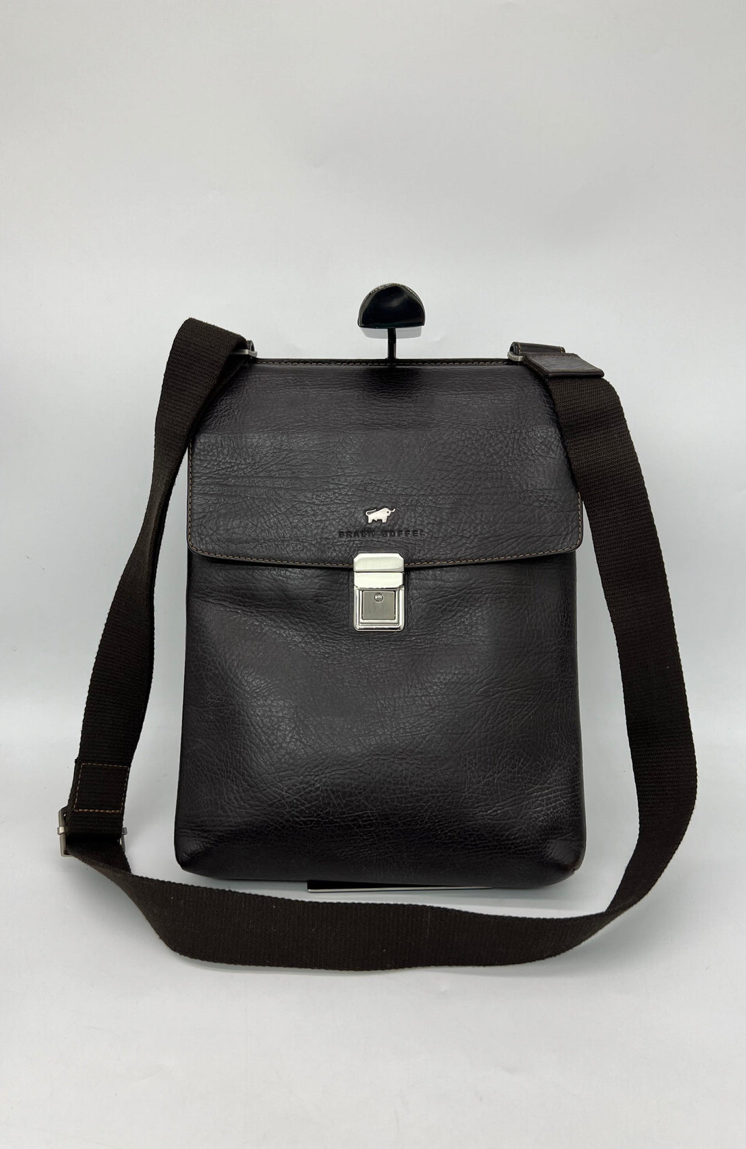 Braun Buffel Postman Bag - Reeluxs 