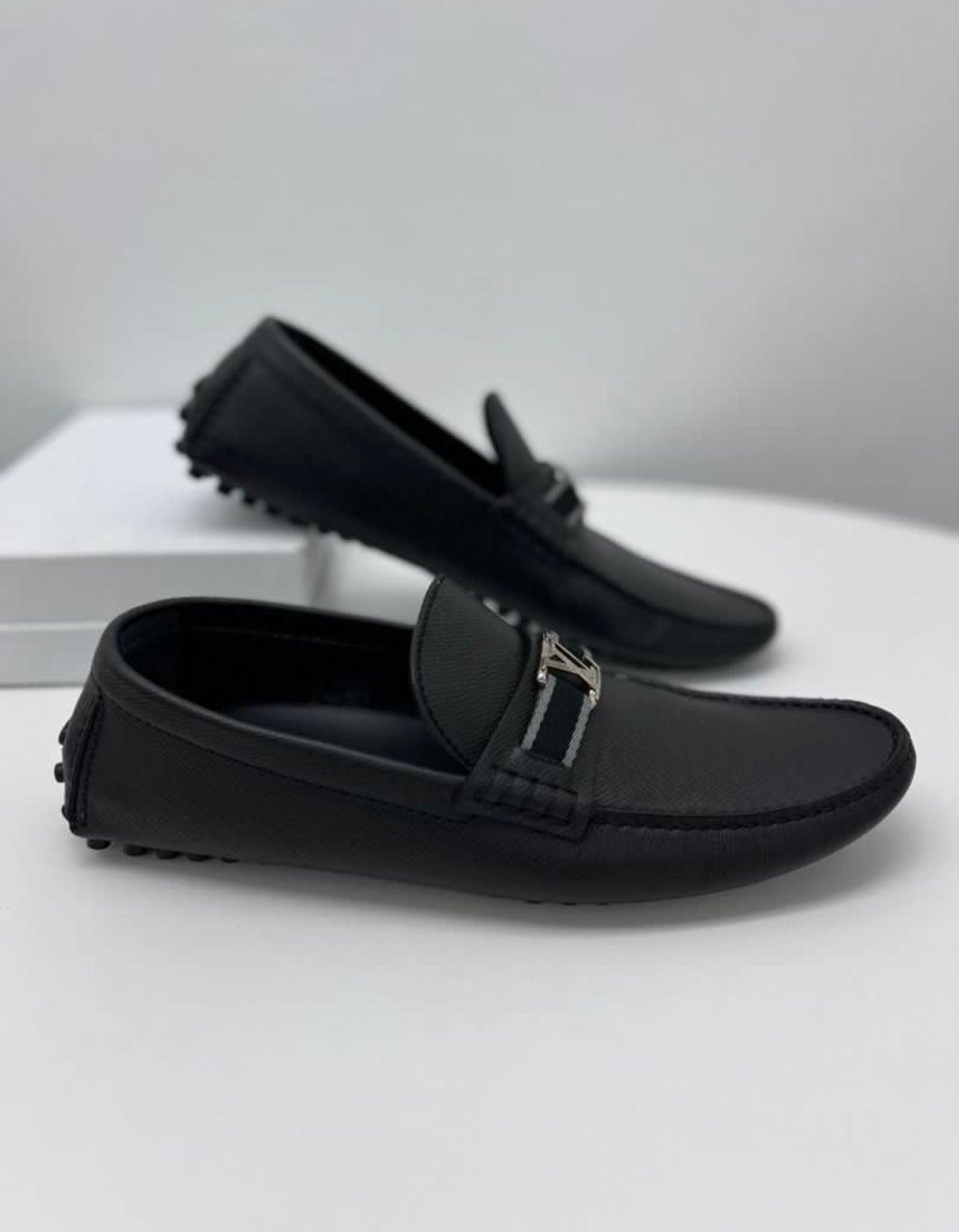 Louis Vuitton Black Casual Shoes for Men Size 9 - Reeluxs 