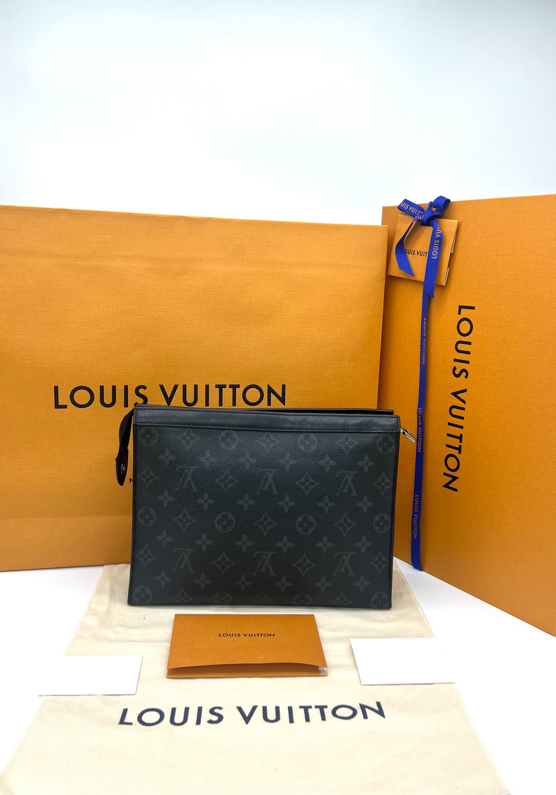 LOUIS VUITTON Pochette Voyage Monogram Eclipse MM Black/Grey - Reeluxs 