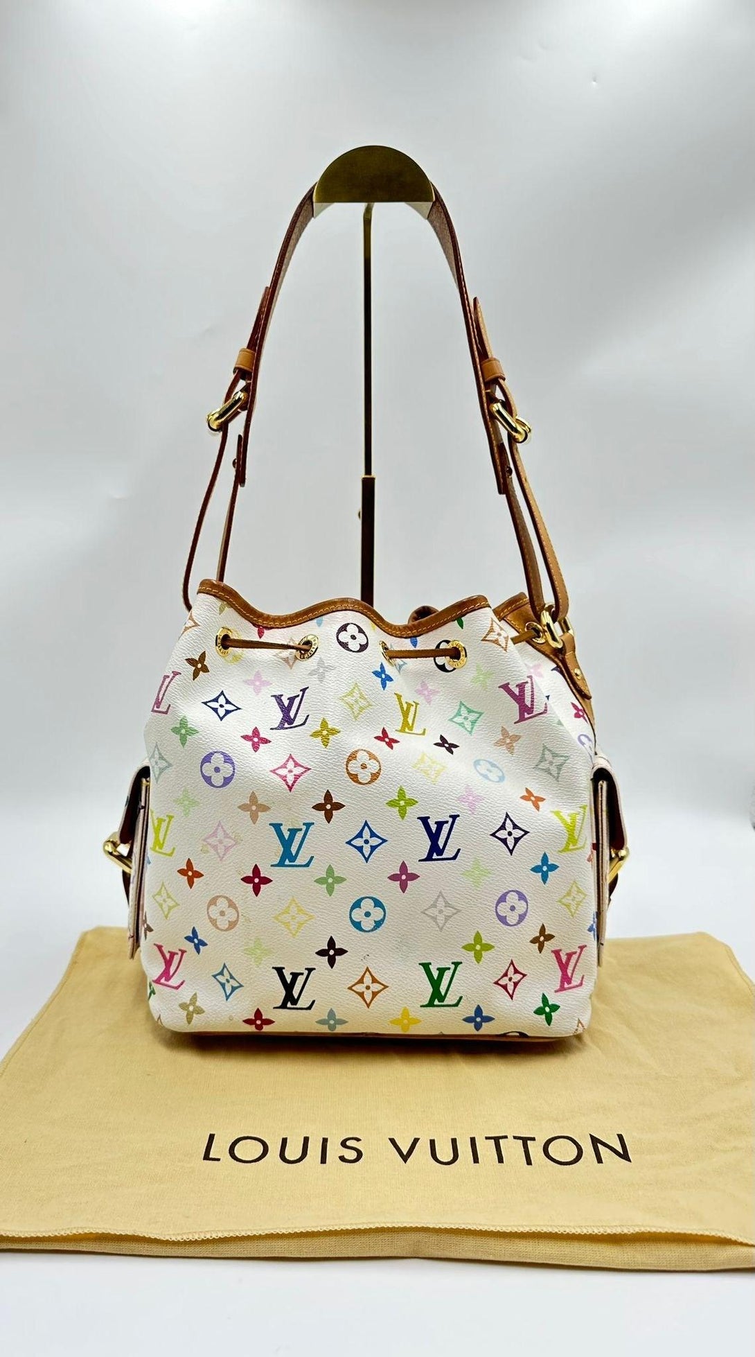 LOUIS VUITTON
Limited Edition Takashi Murakami X White Monogram Multicolore Noe Petite MM - Reeluxs 