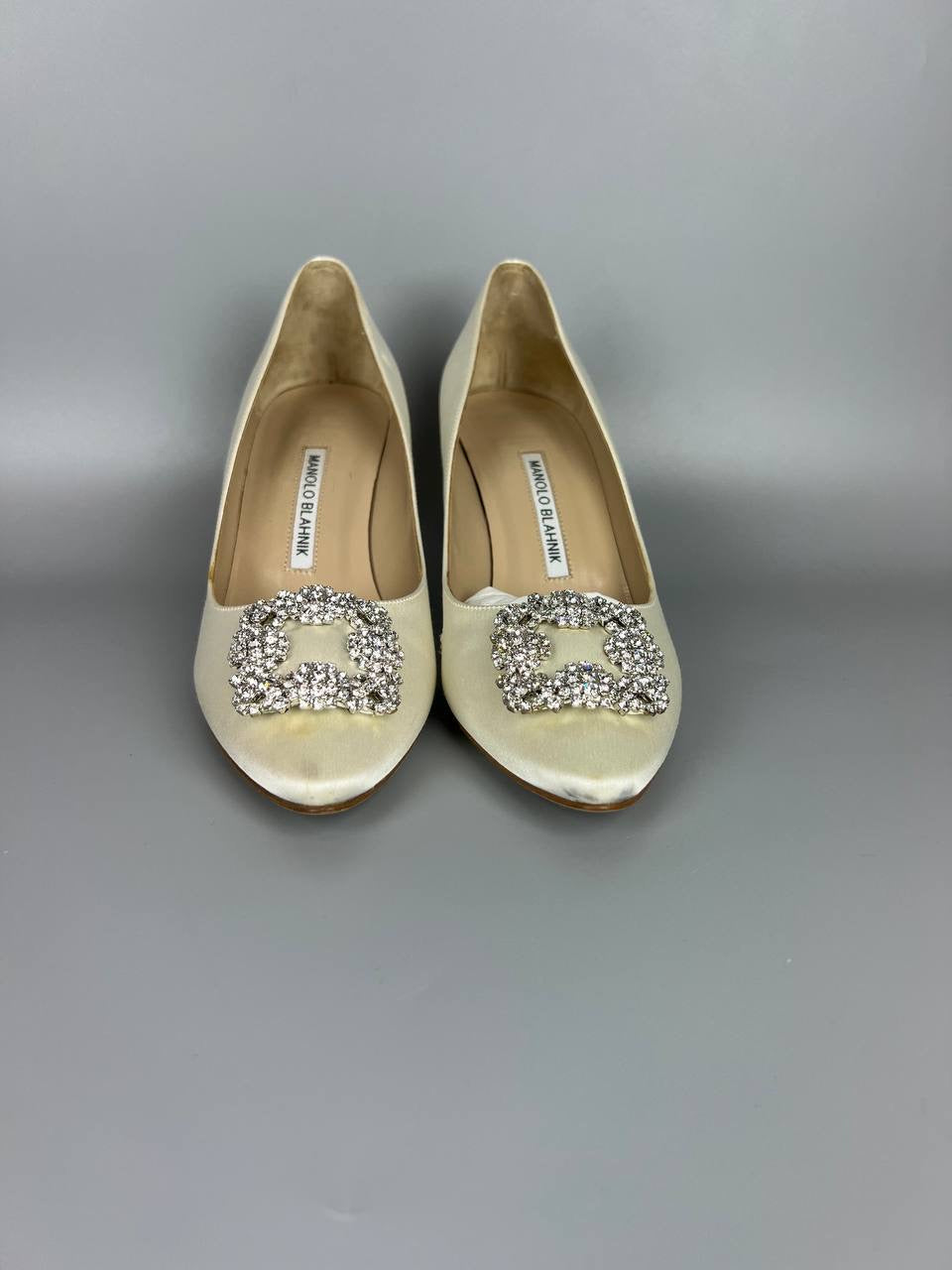 MANOLO BLAHNIK Hangisi Heels