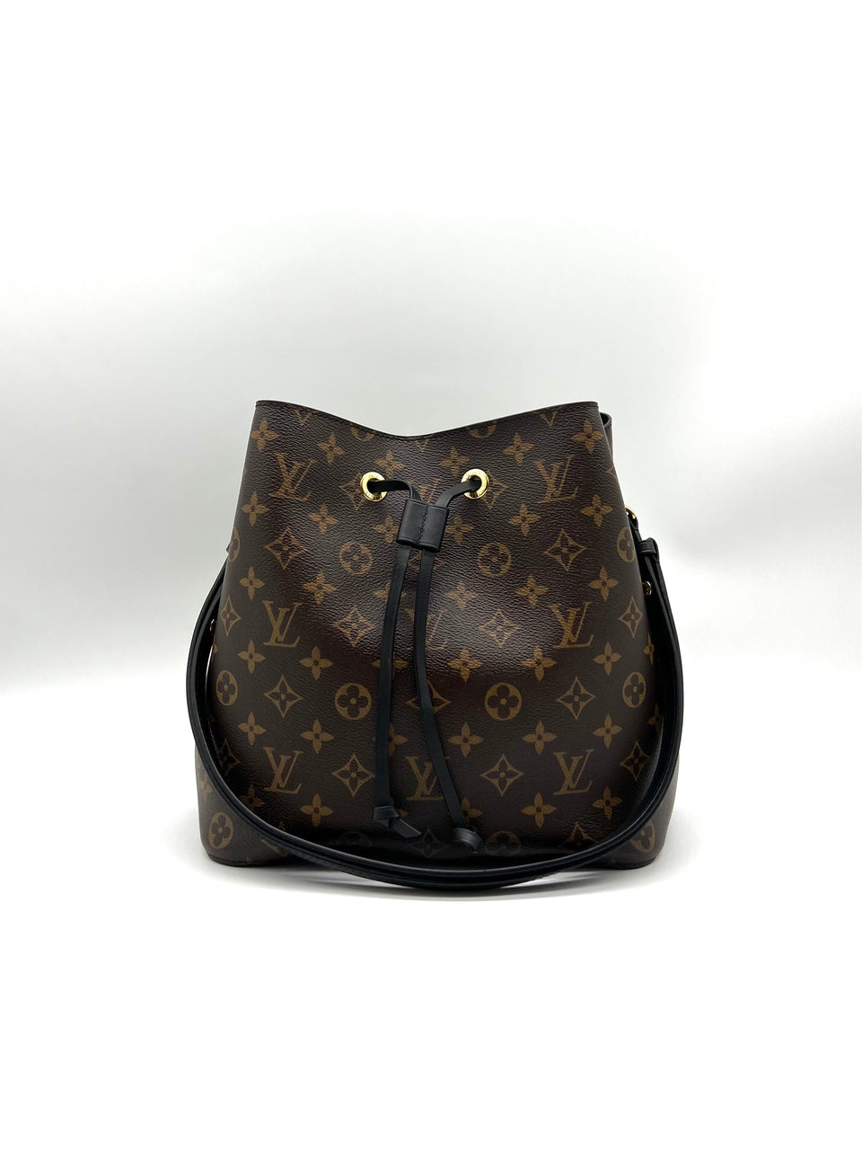 LOUIS VUITTON
Neo Noe Shoulder Bag - Reeluxs 